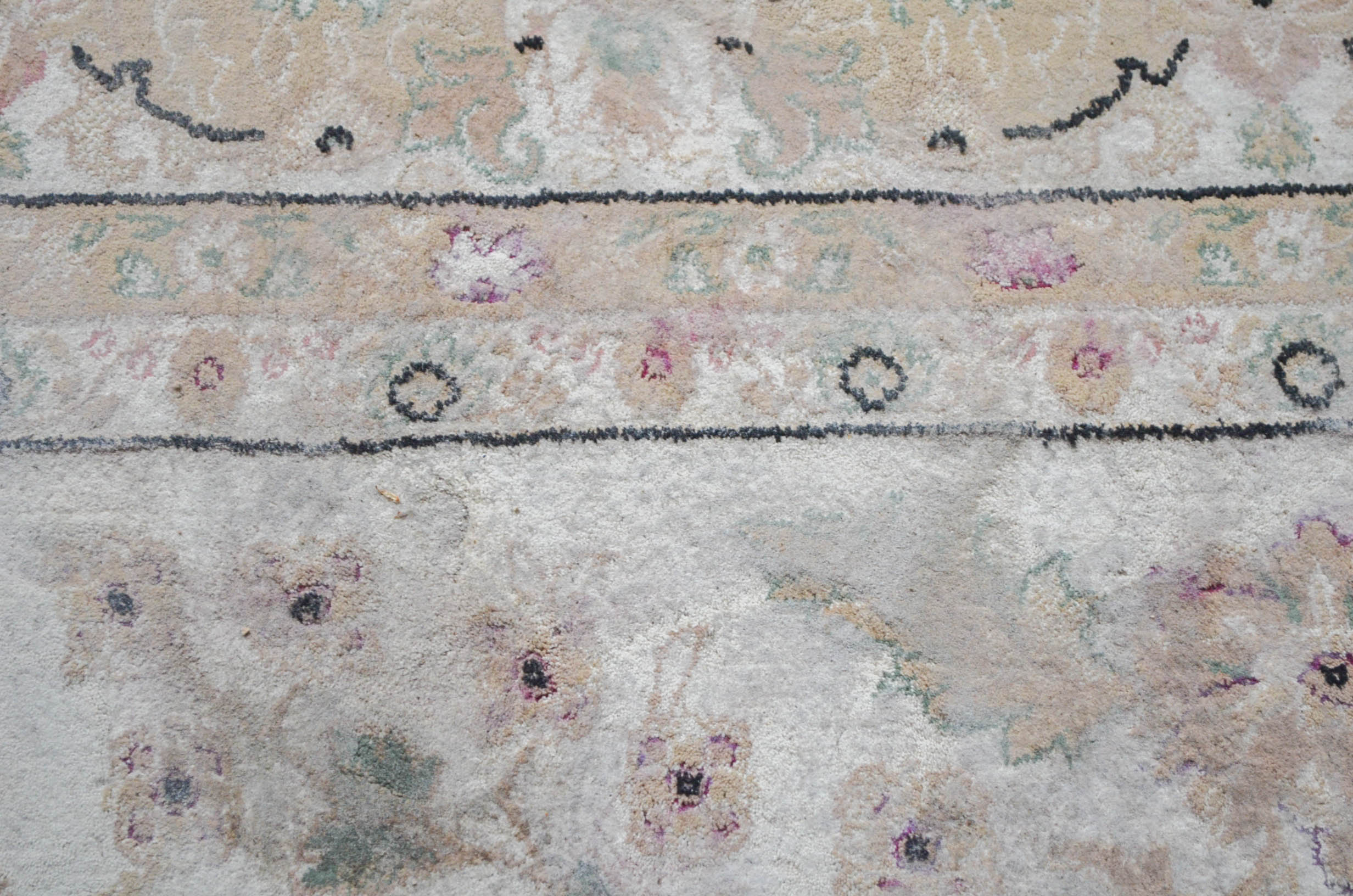 Turkish Couristan "Izmir" Area Rug