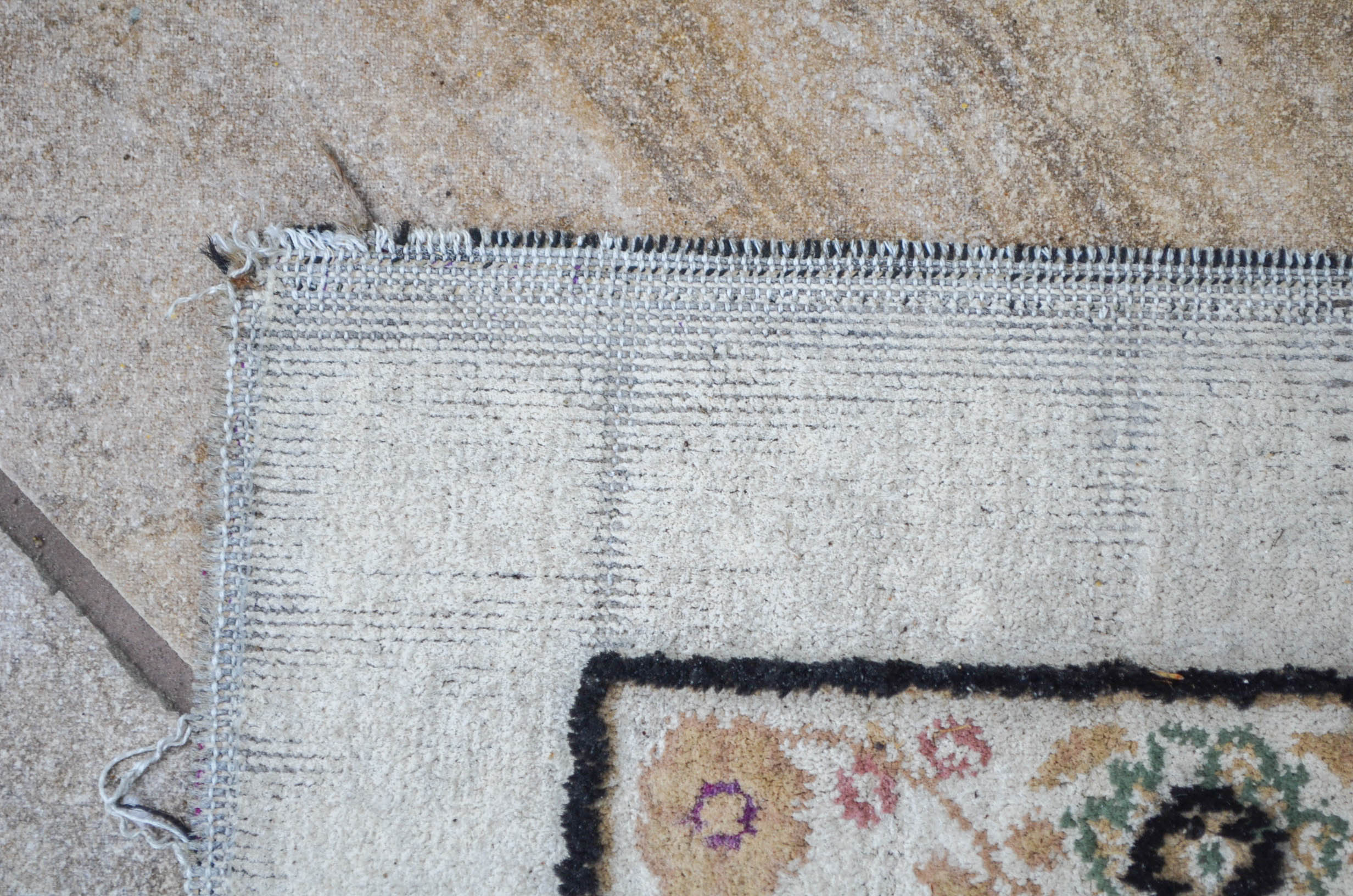 Turkish Couristan "Izmir" Area Rug