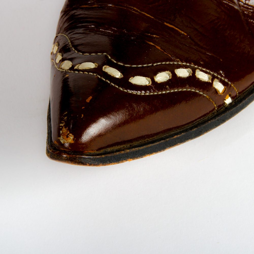 Women's Leather Cowboy Boots Featuring Justin