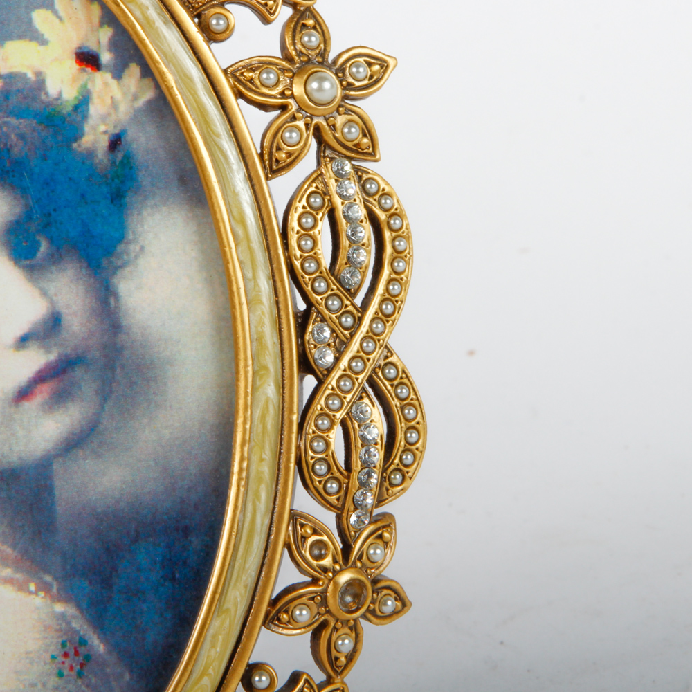 Berebi Limited Edition Picture Frame With Image