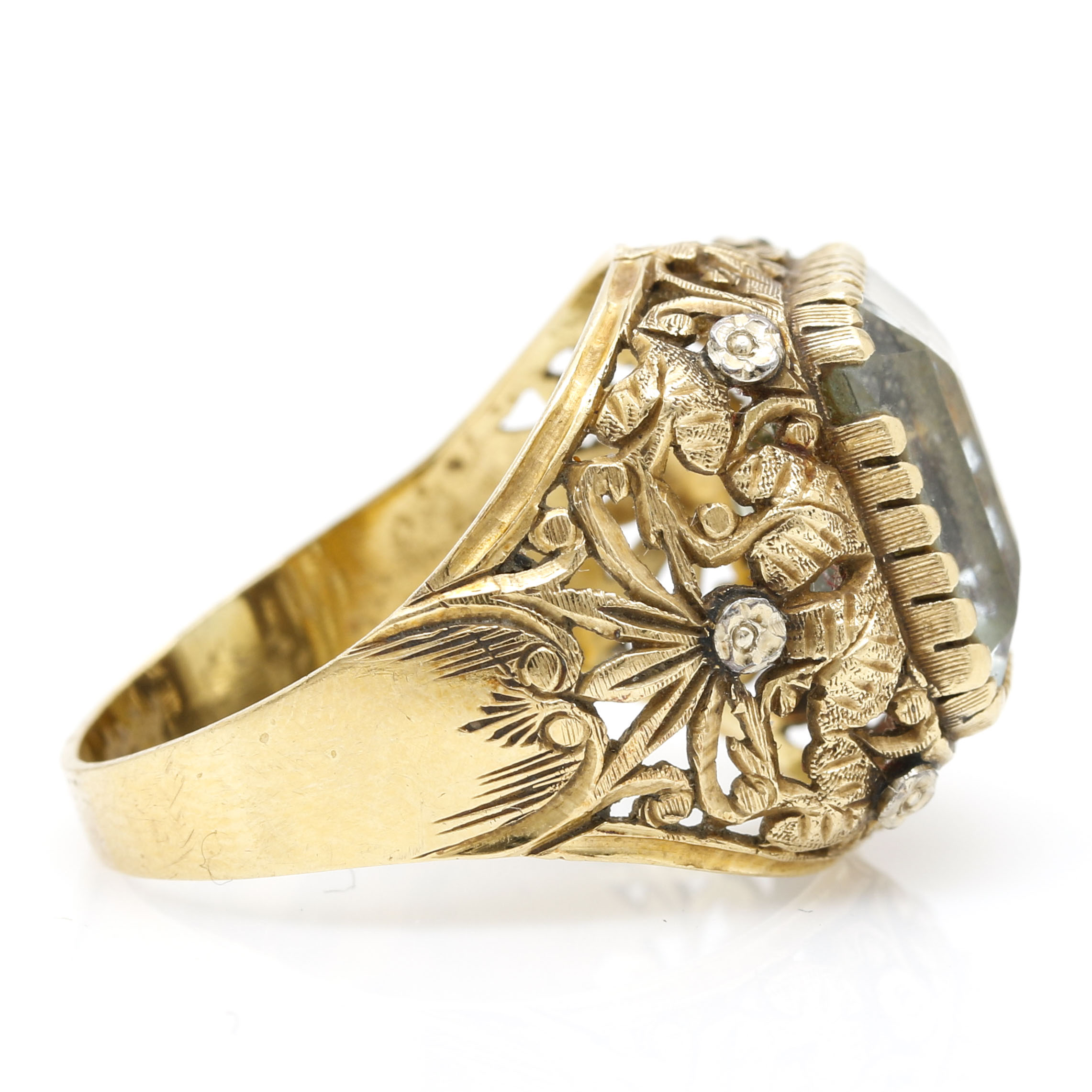 18K Yellow Gold 7.70 CT Aquamarine Foliate Ring