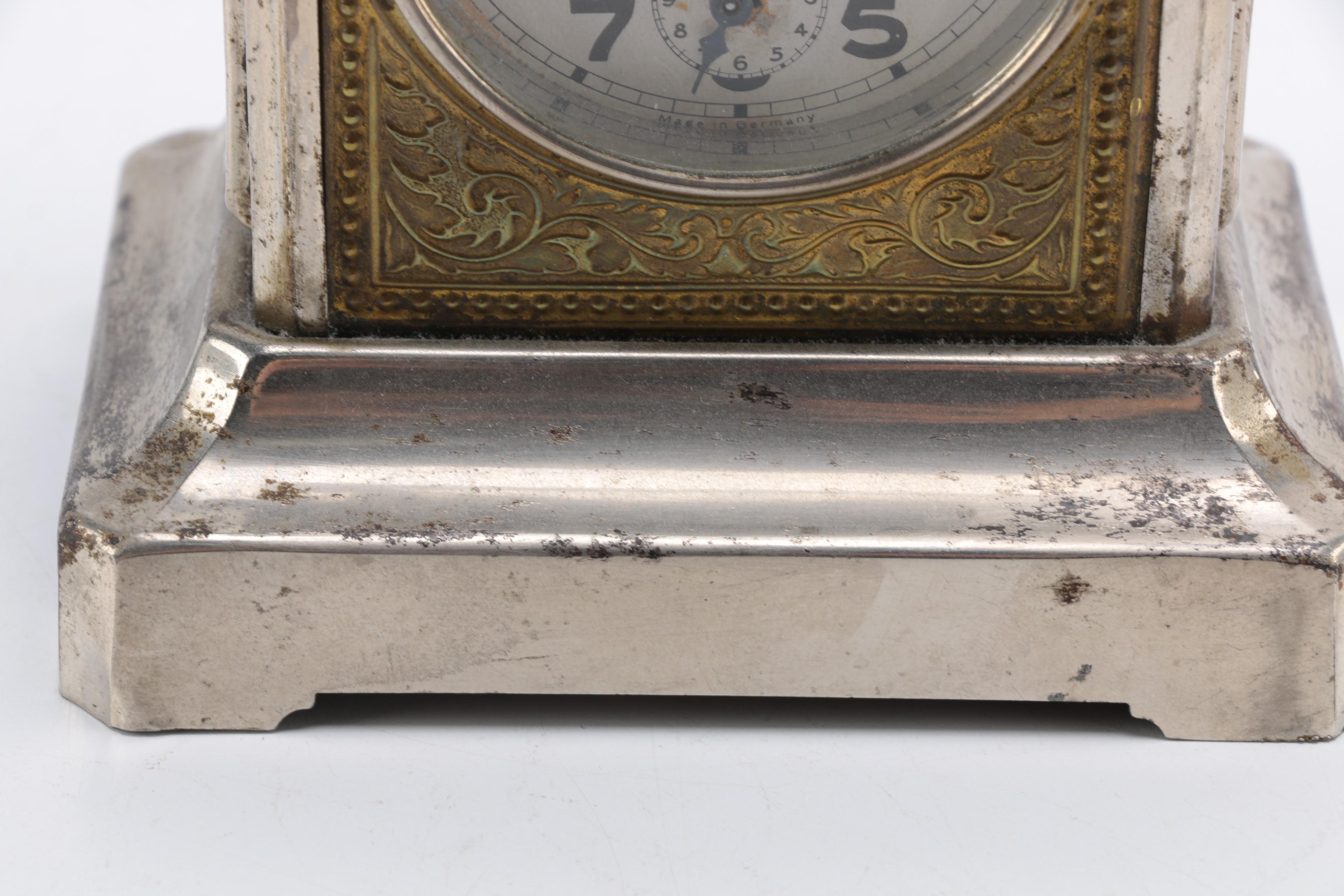 Mantel Clocks With Keys