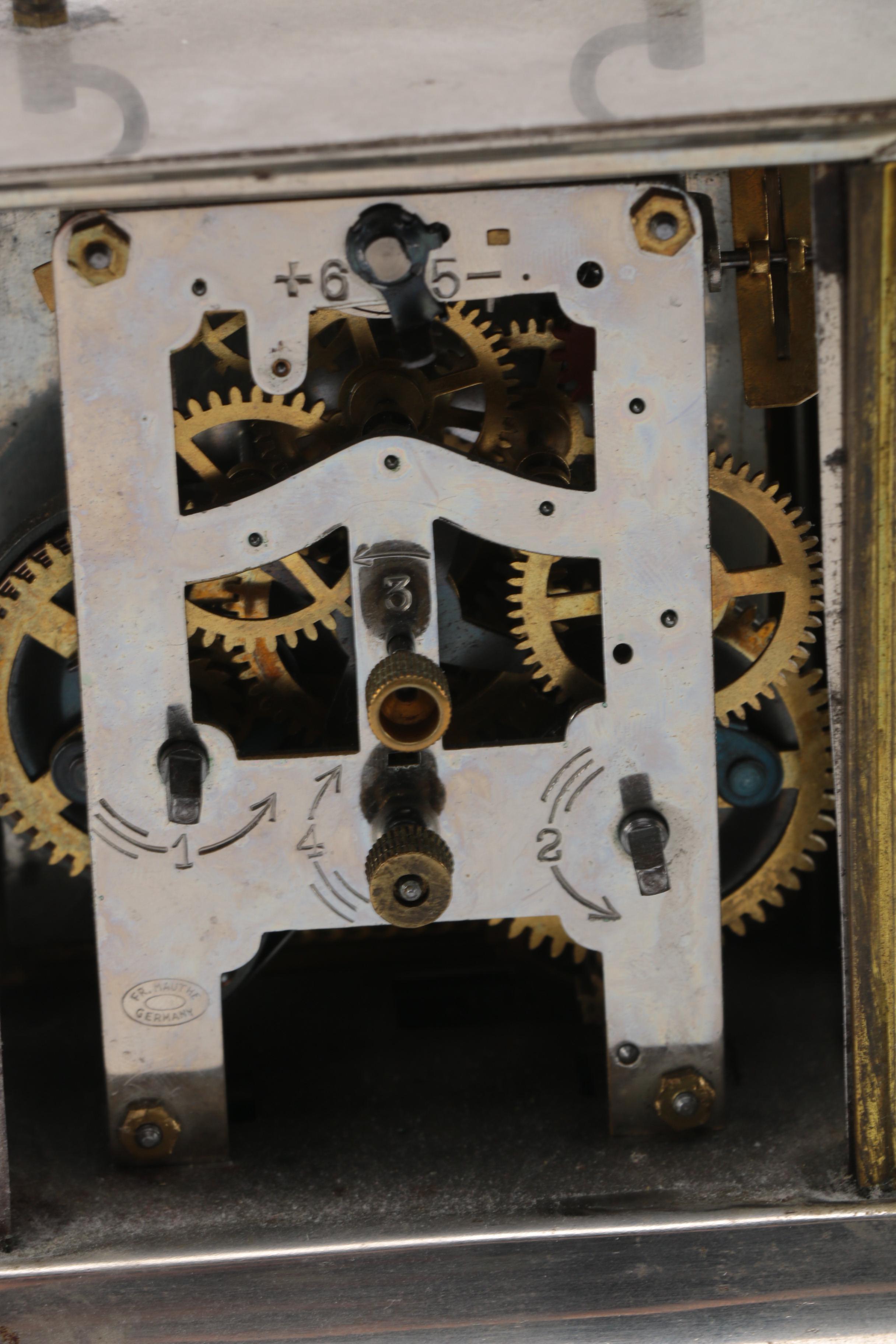Mantel Clocks With Keys
