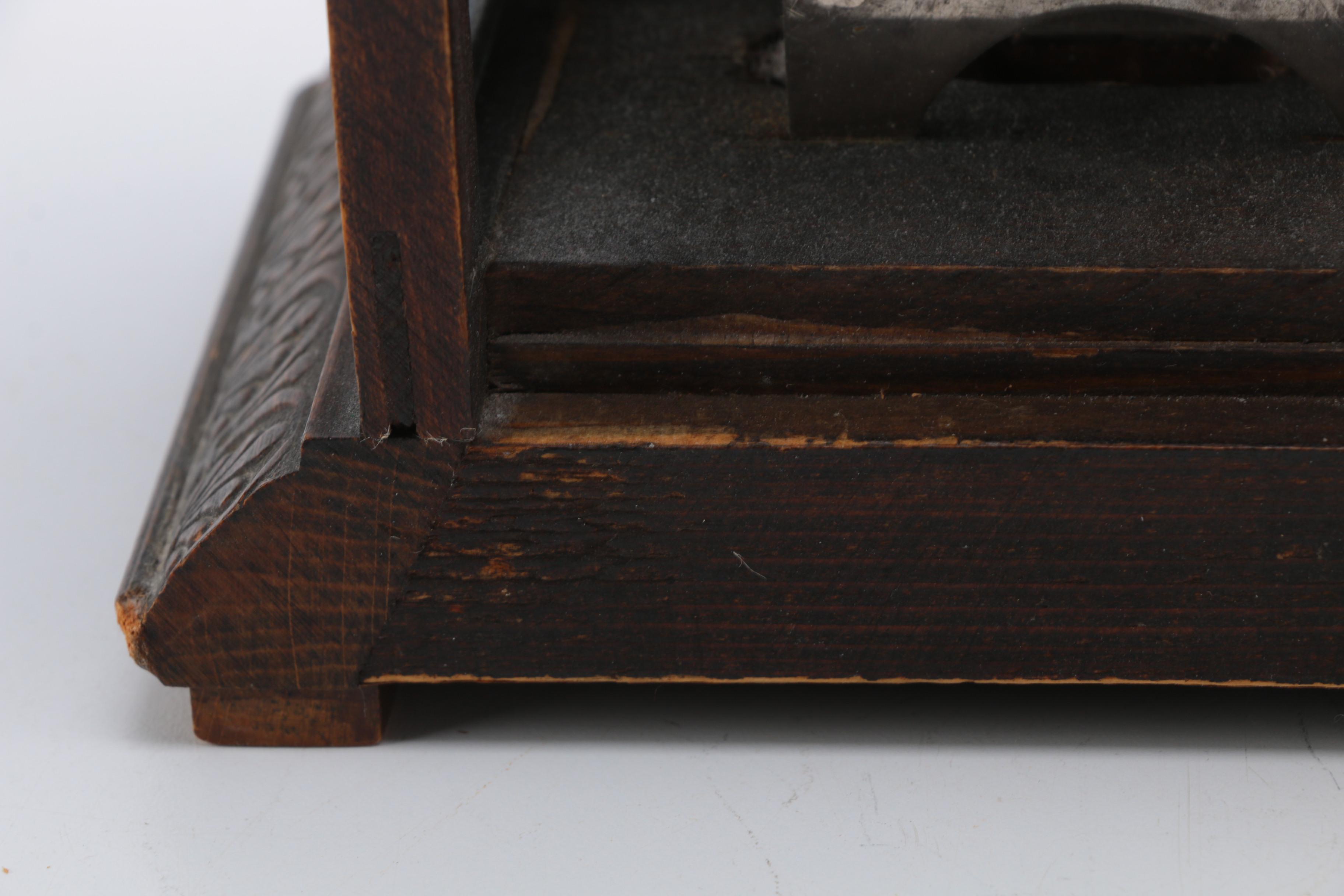 Mantel Clocks With Keys