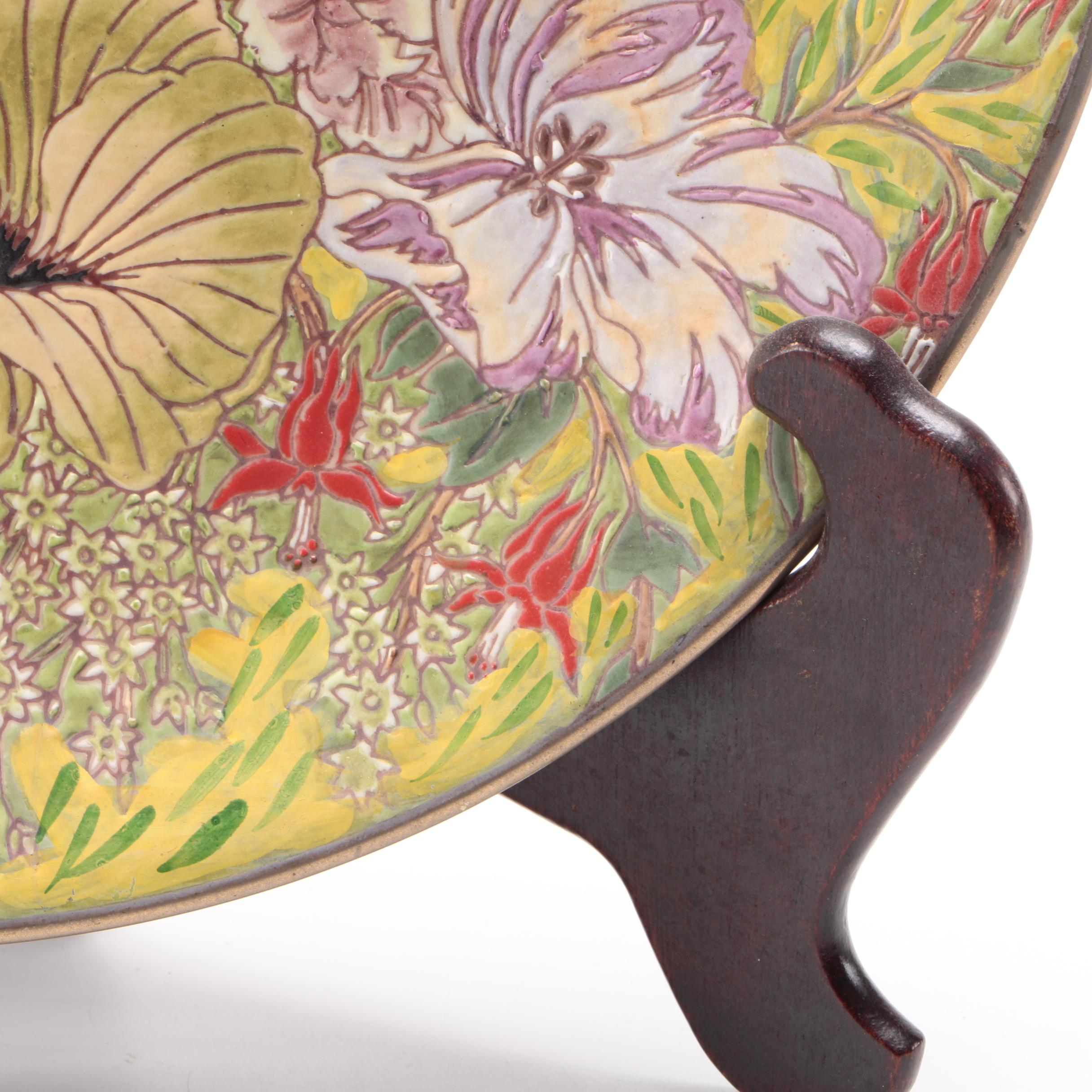 Decorative Porcelain Floral Plate With Stand