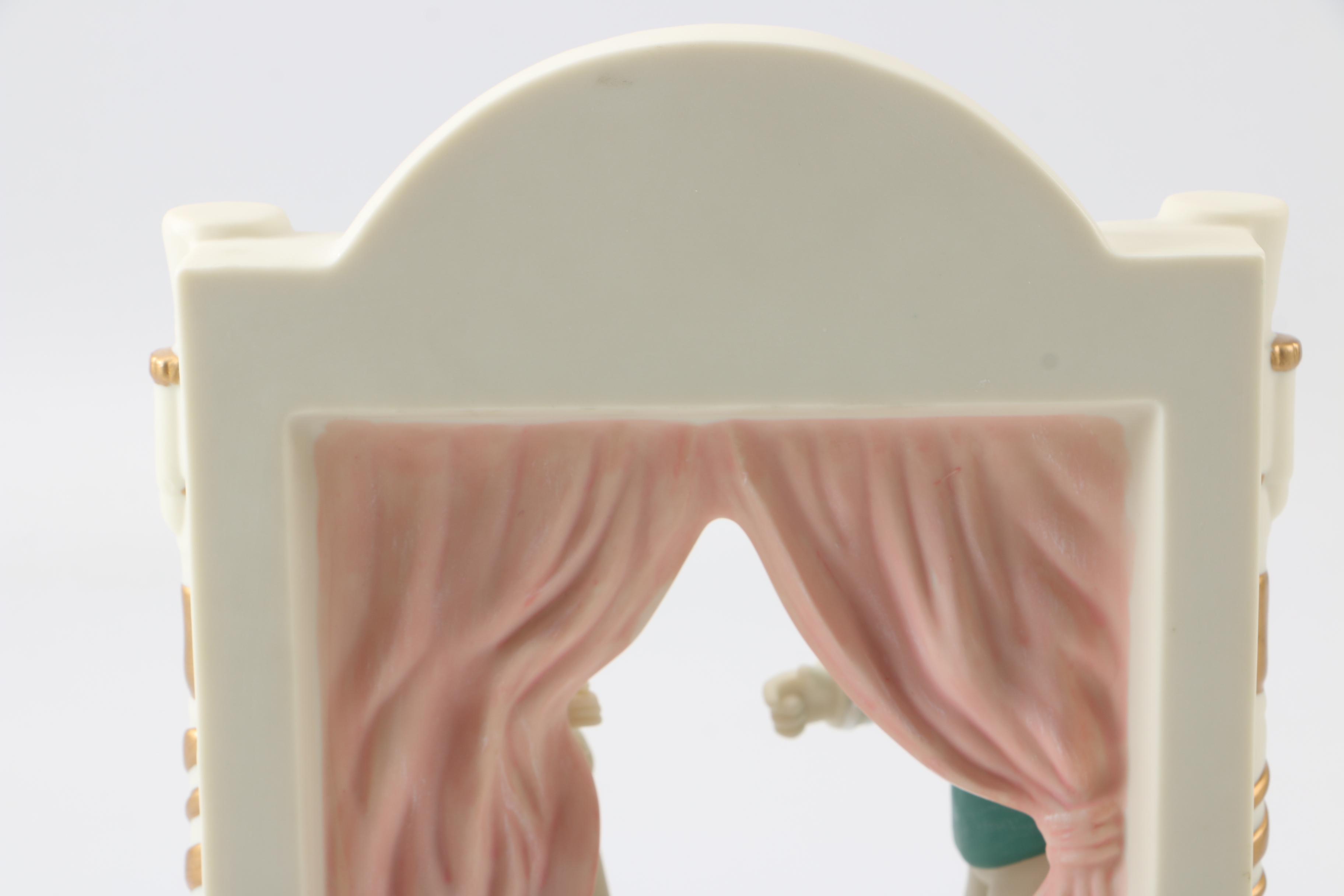 Snowbabies Figurines Including "Up Into the Stars"