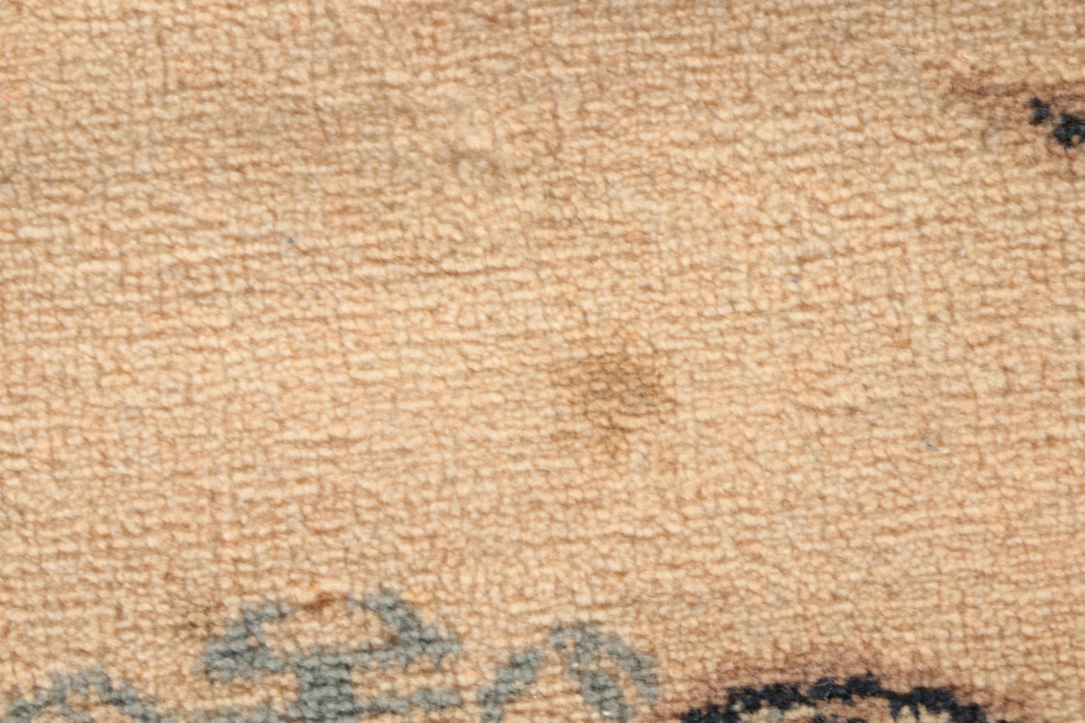 Machine Made Adana Chinese Area Rug