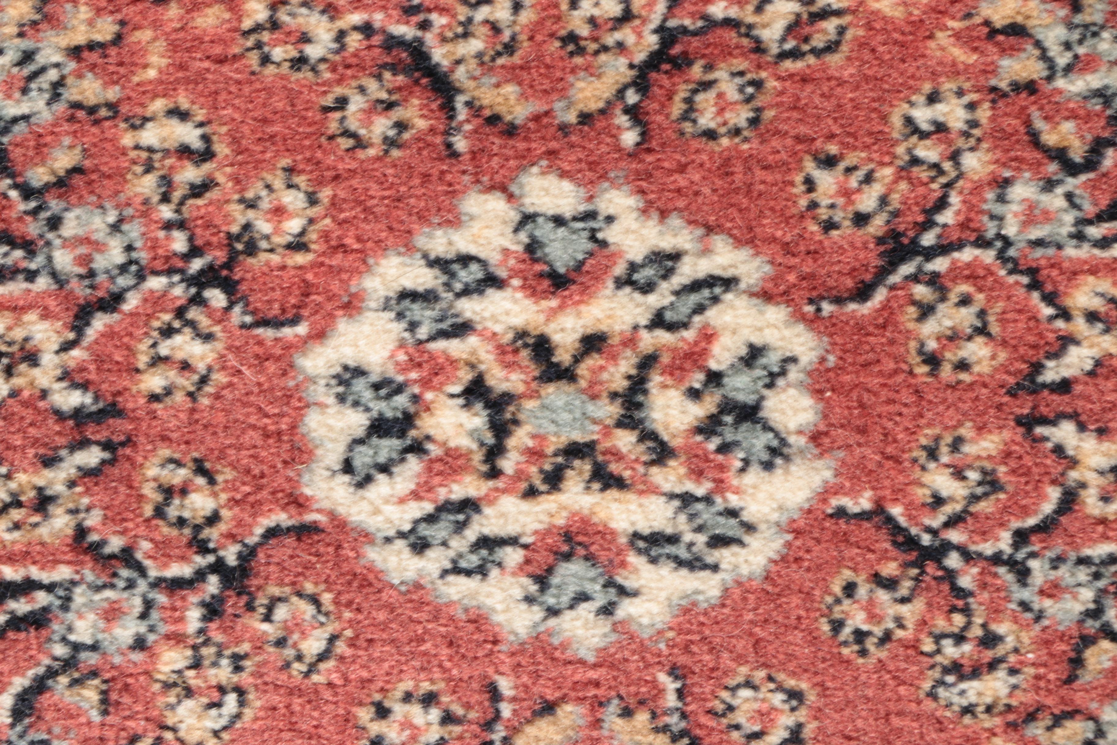 Machine Made Persian Style Area Rug