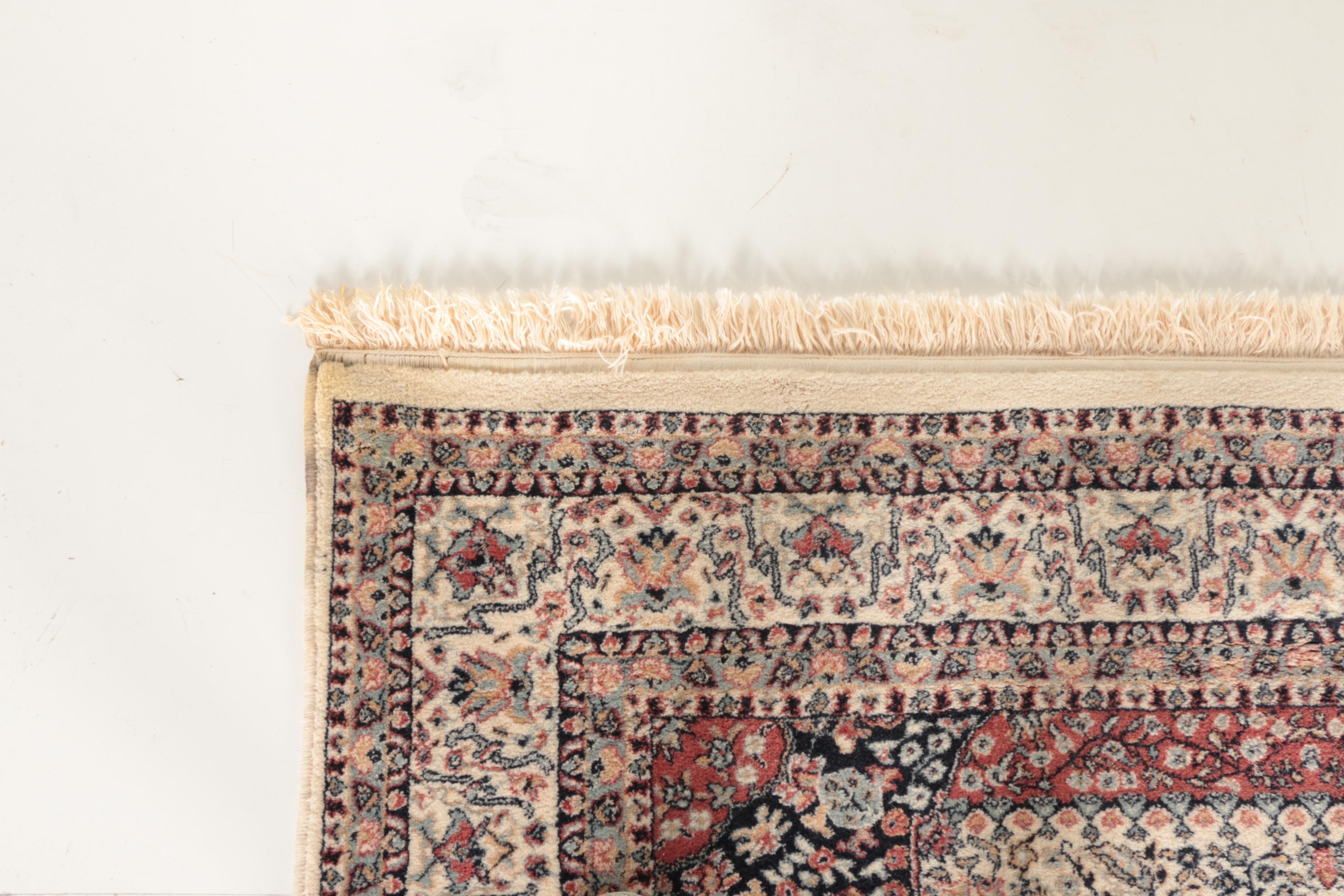 Machine Made Persian Style Area Rug