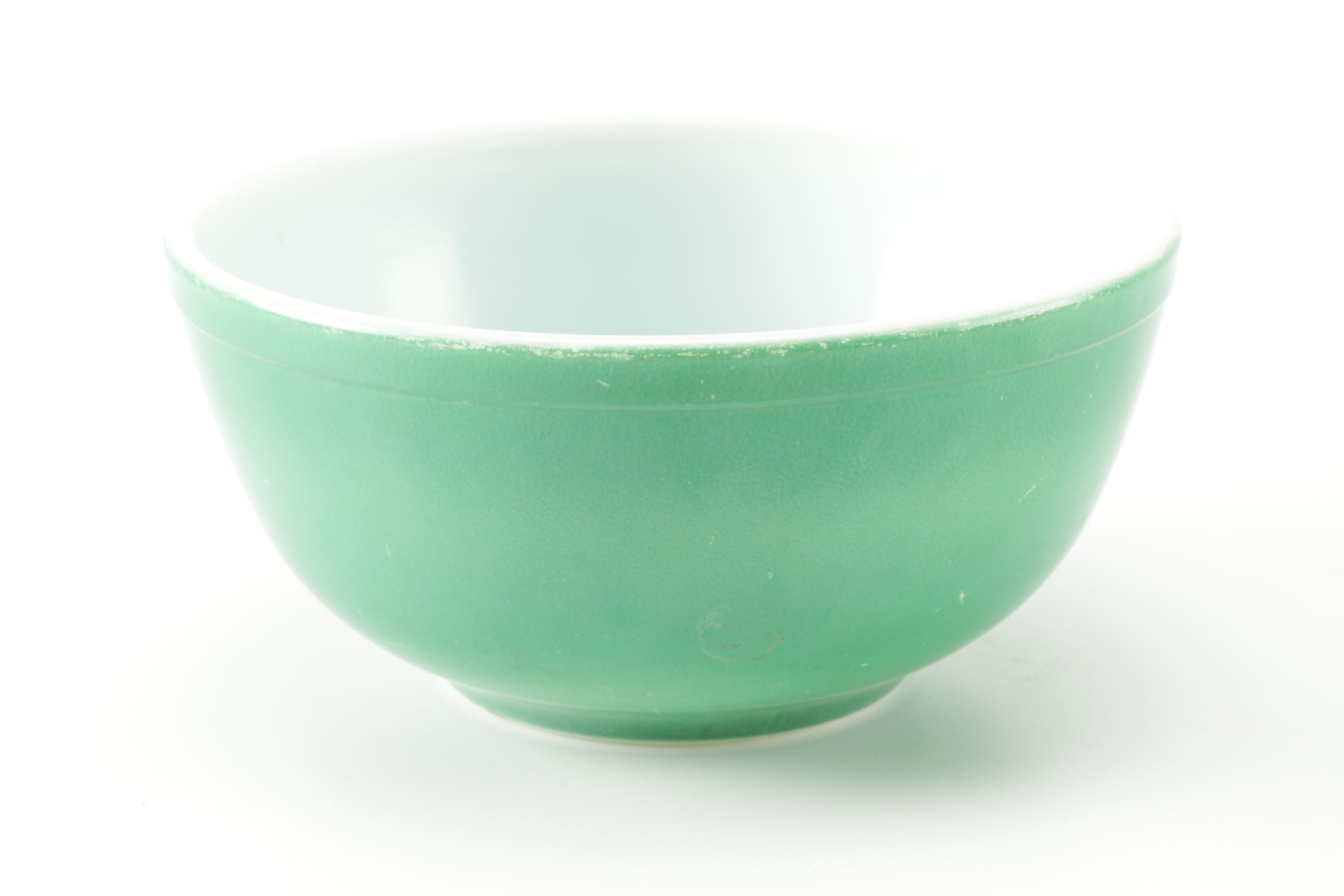 Vintage Pyrex Green Glass Mixing Bowls