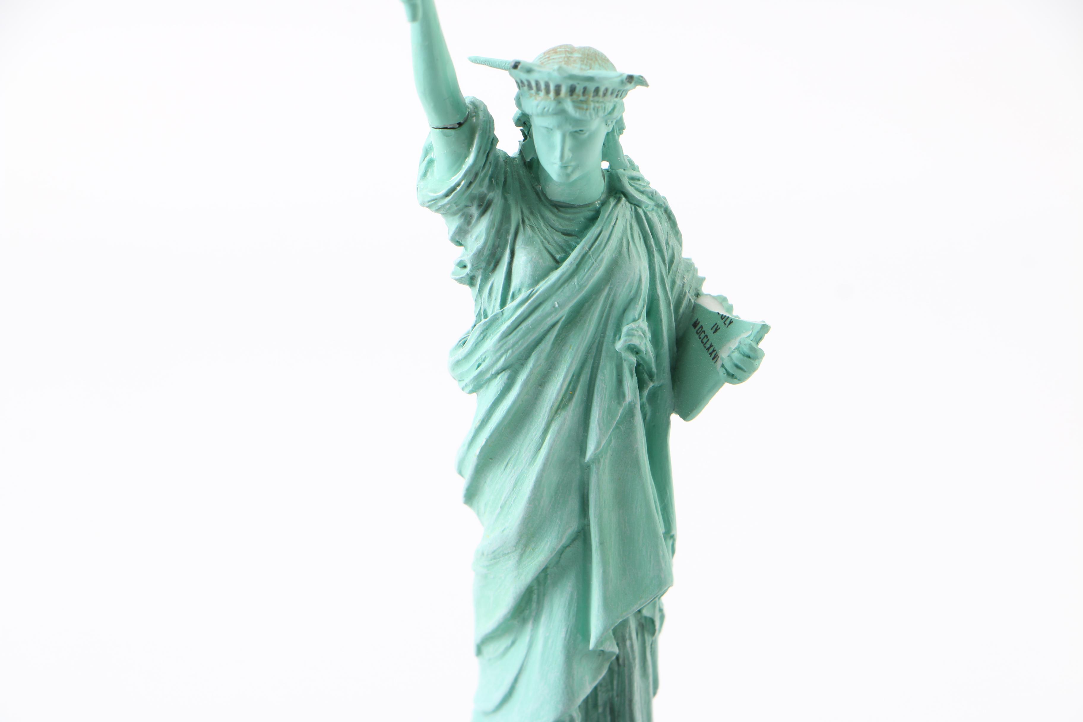 Statue of Liberty and Twin Tower Scale Models