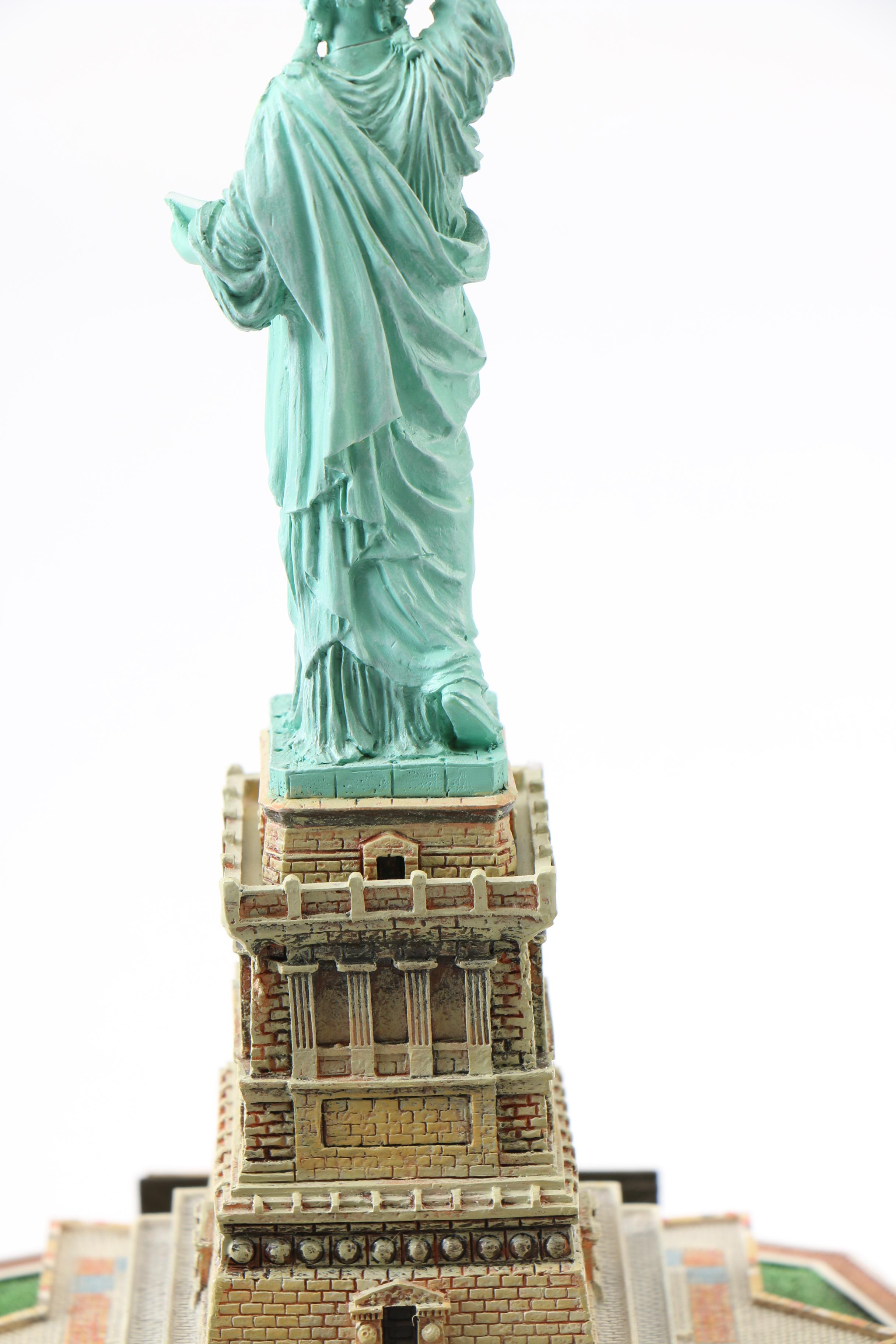 Statue of Liberty and Twin Tower Scale Models
