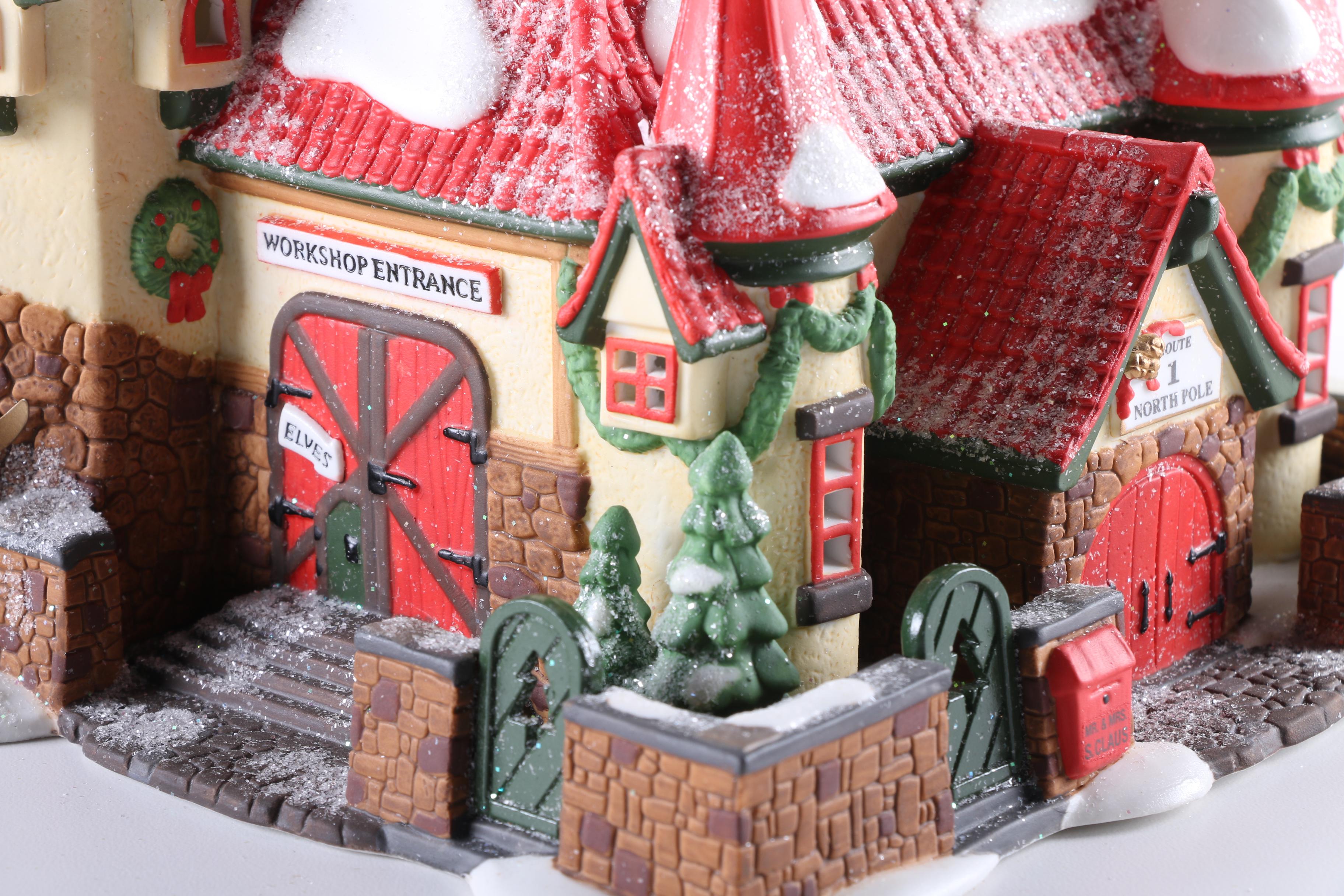 Heritage Village Christmas Set