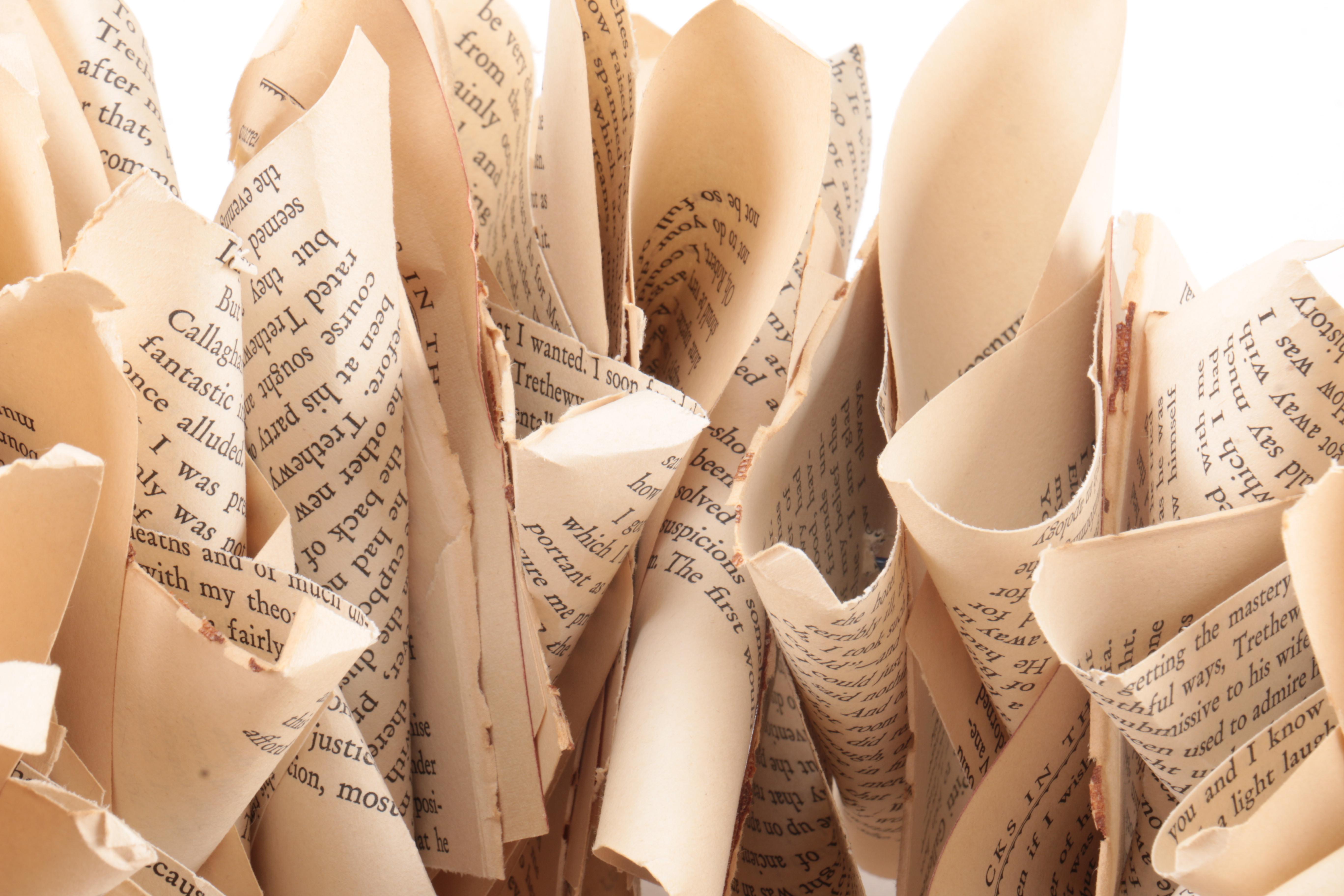 Votive Candle Centerpiece and Paper Wreath