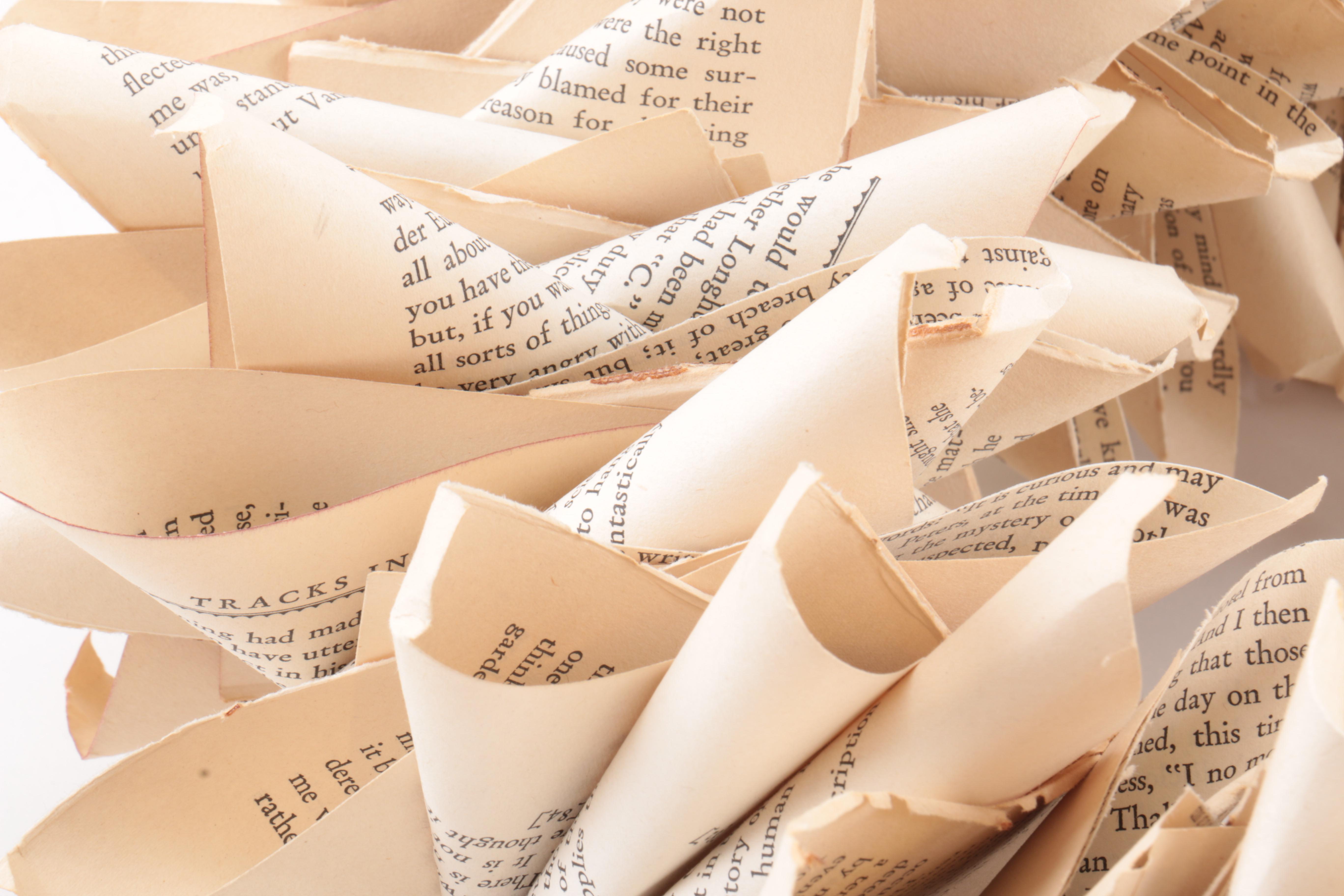 Votive Candle Centerpiece and Paper Wreath