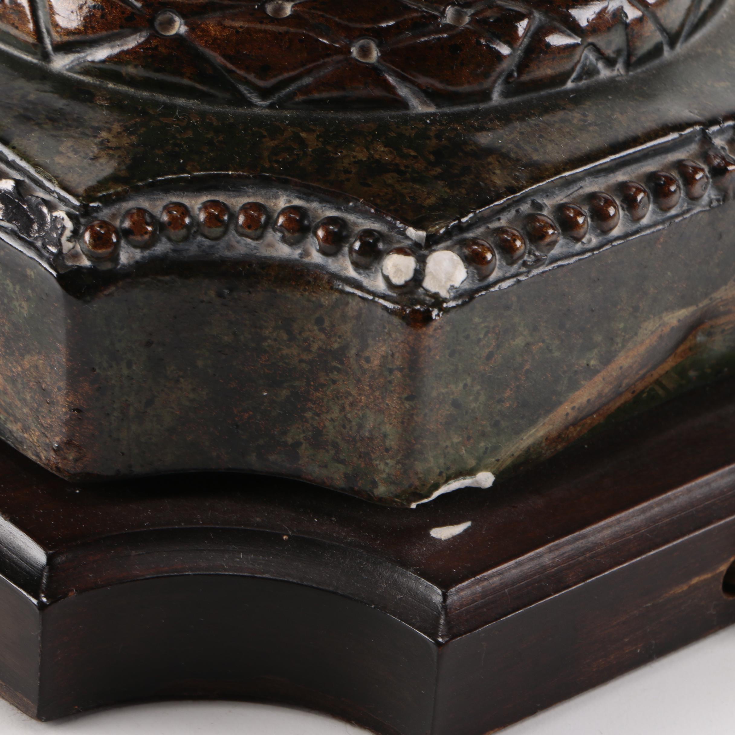 Neoclassical Ceramic Table Lamp