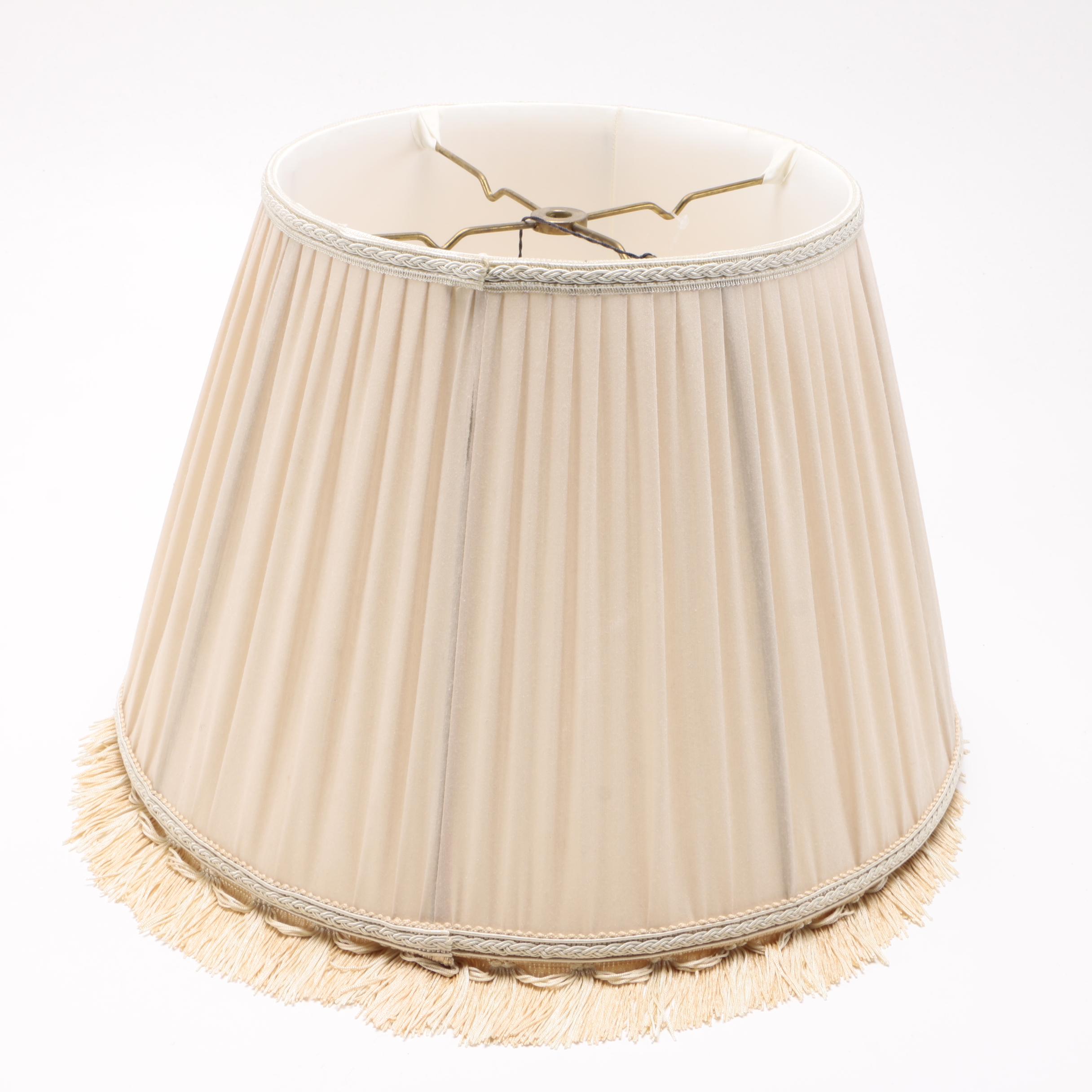 Neoclassical Ceramic Table Lamp