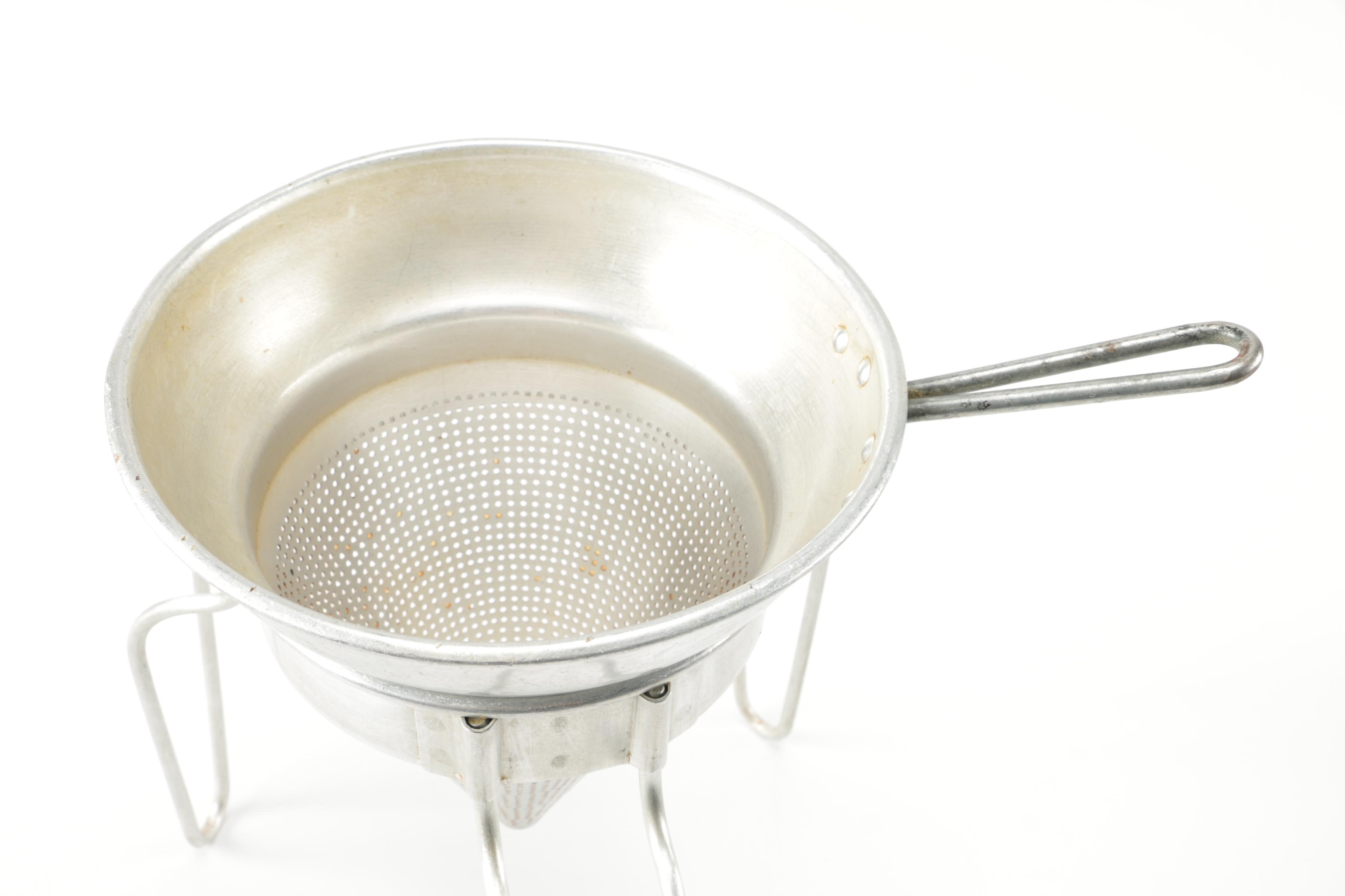 Vintage Kitchenalia Including Bake-King