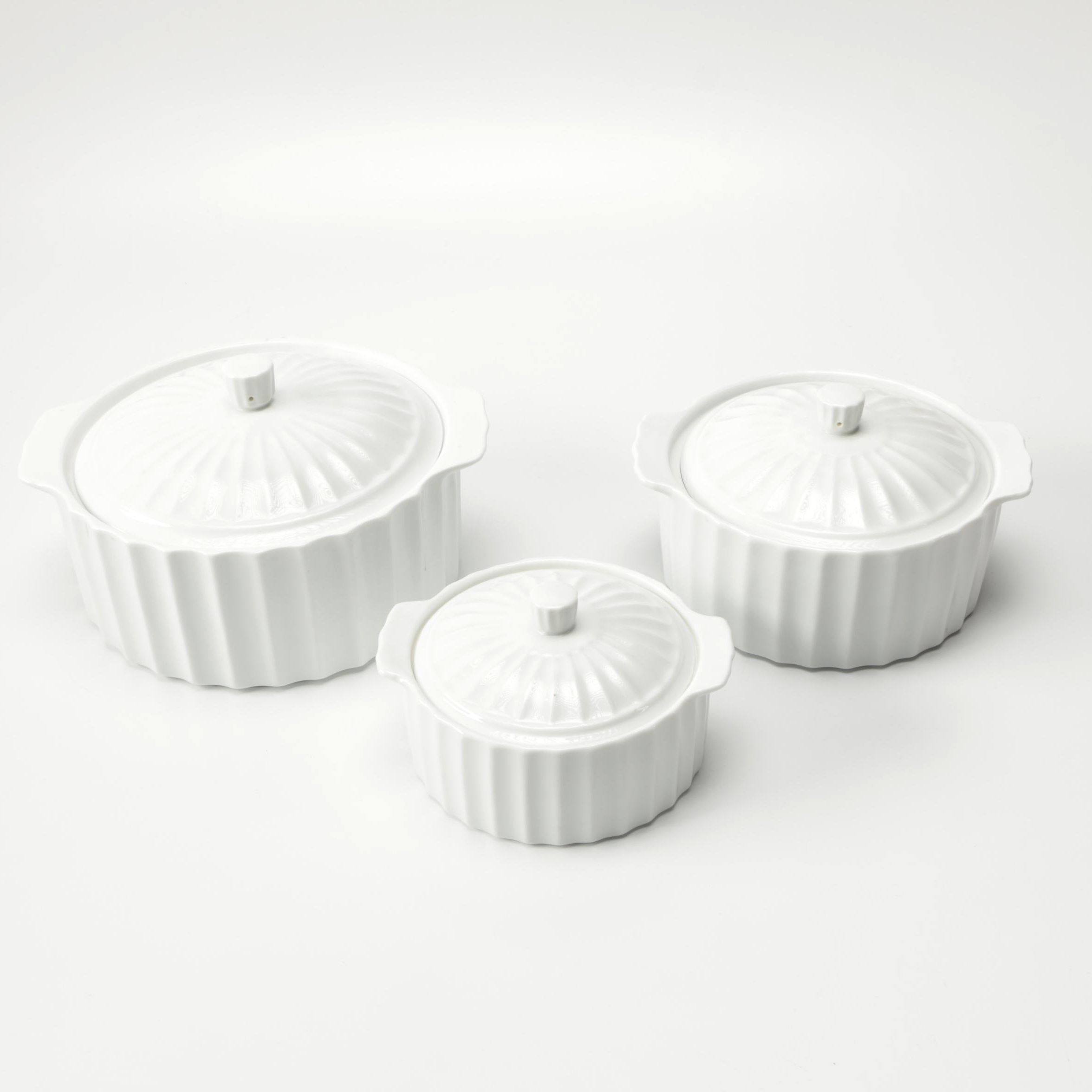 White Lidded Casserole Dishes