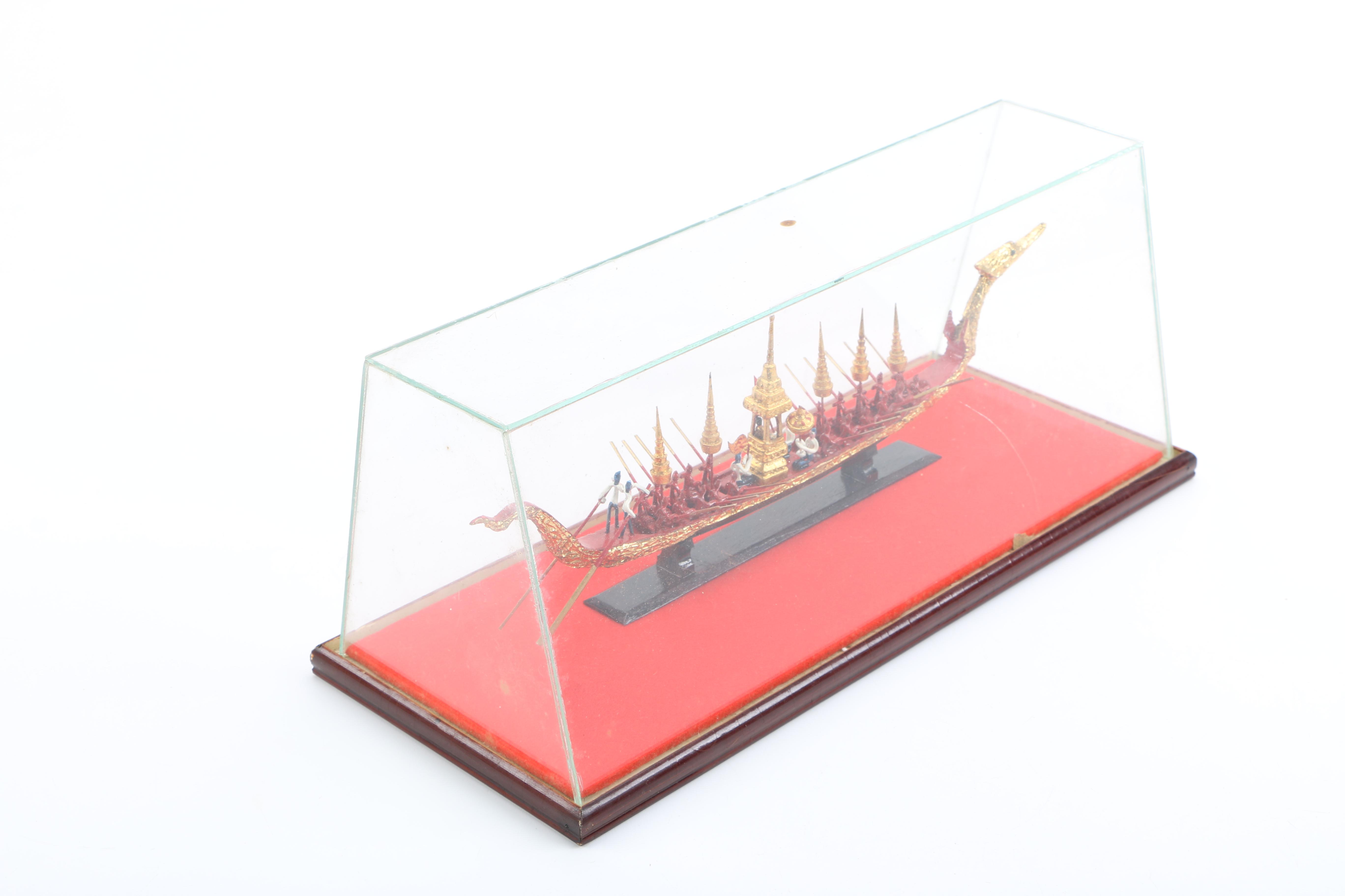 Racing Dragon Model Boat