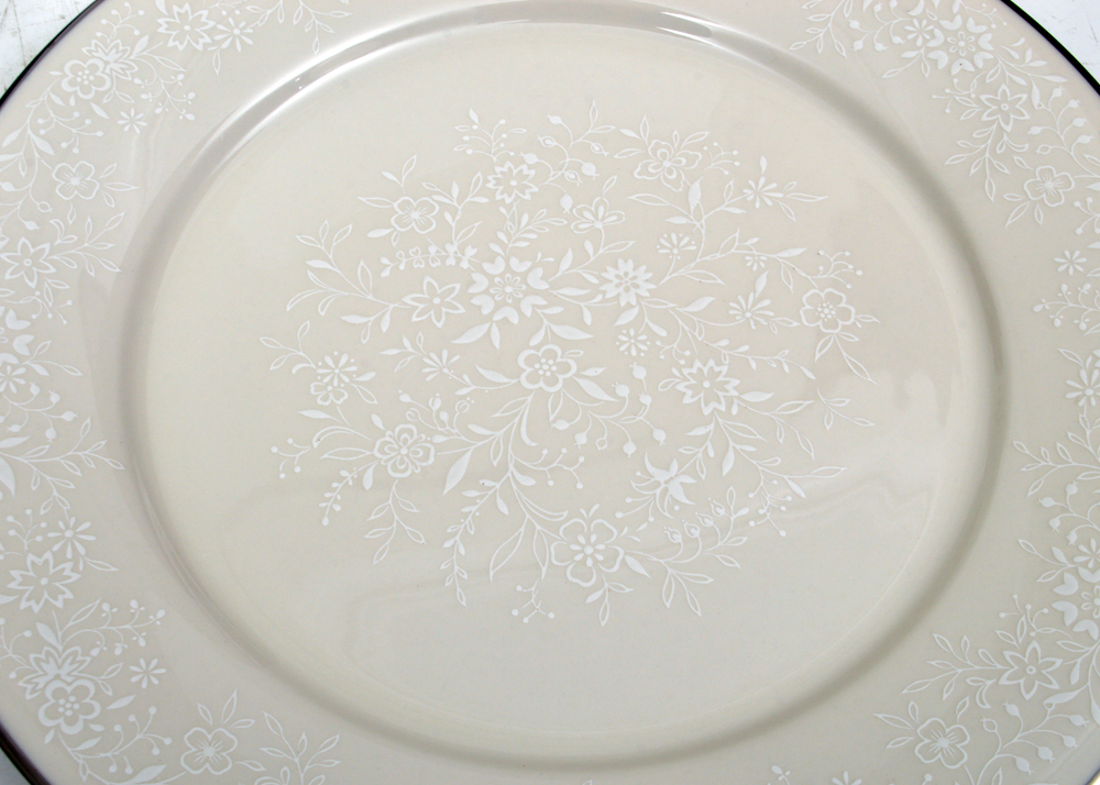 Noritake "Affection" Ivory Dinnerware