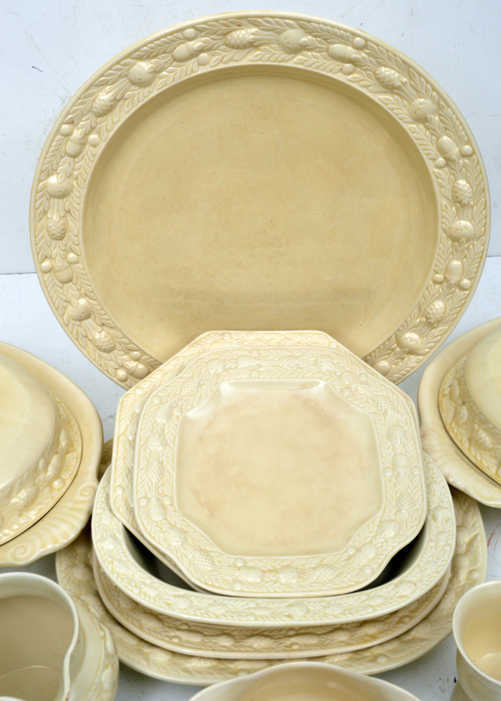 Adams "Della Robia" Titan Ware English Serving Pieces C.1922-30