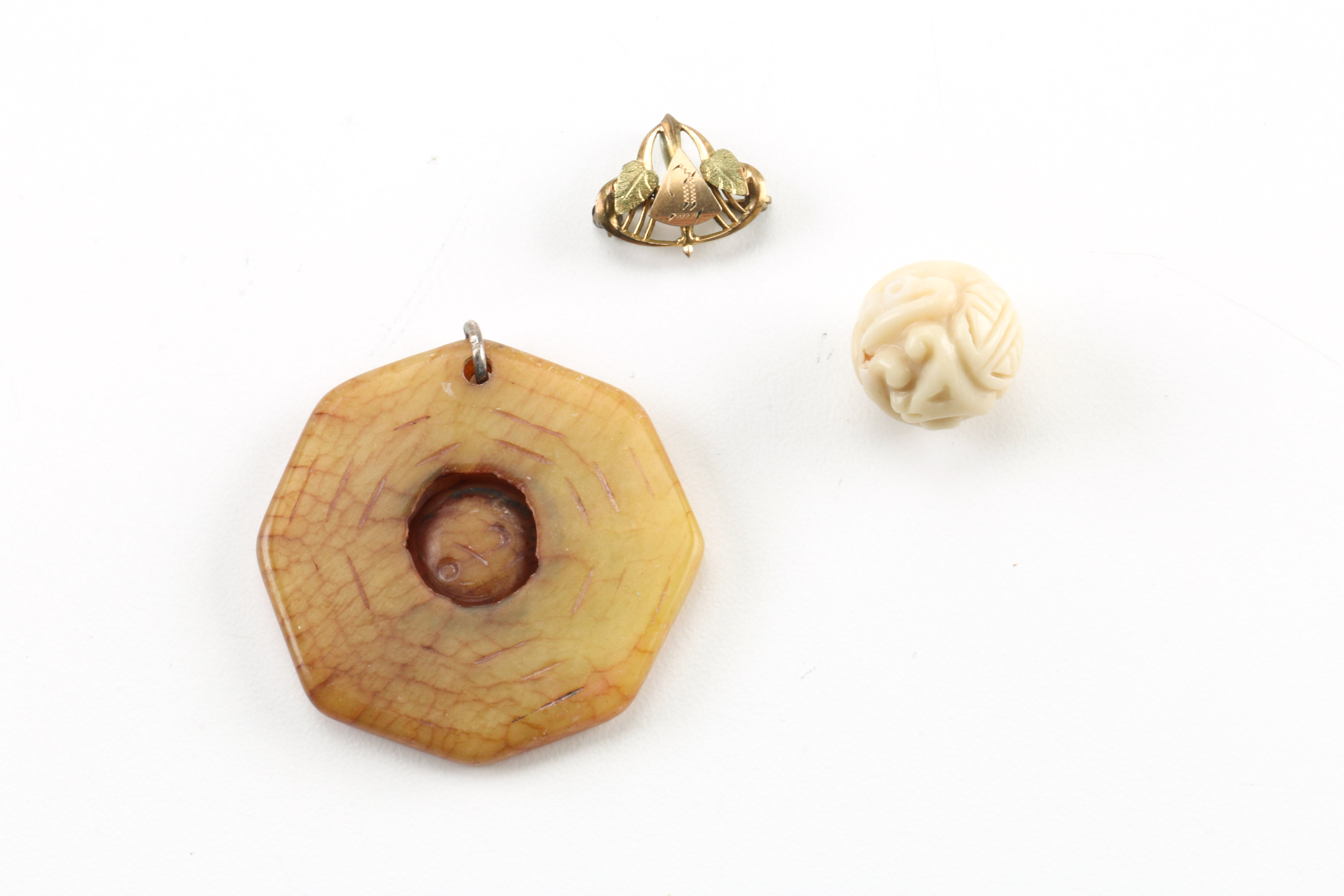 Costume Jewelry Featuring Cultured Pearls