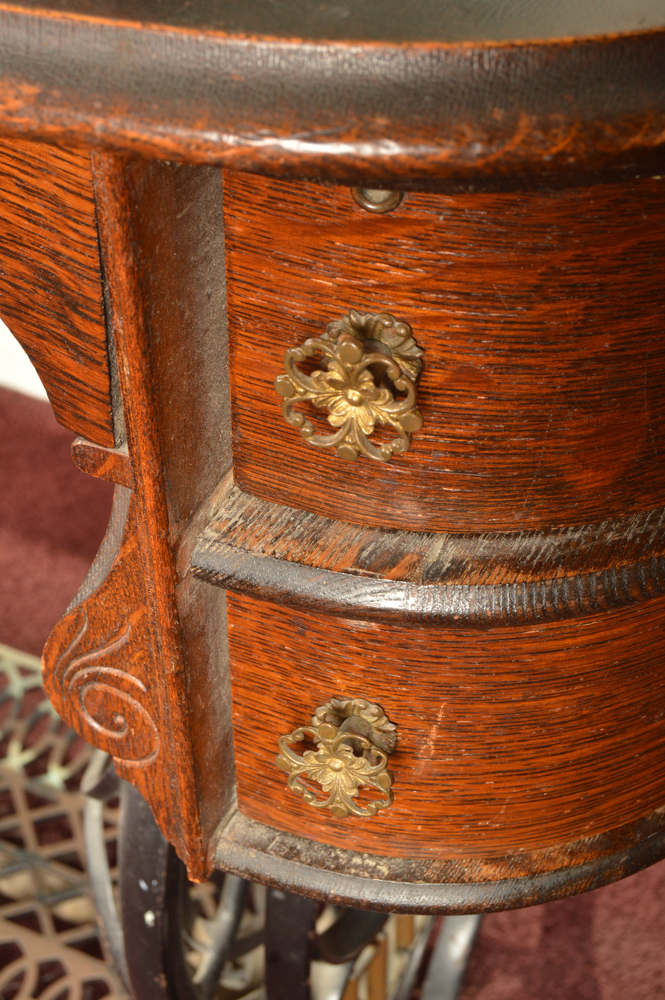 Eldredge Model "C" Sewing Machine in Tiger Oak Sewing Table