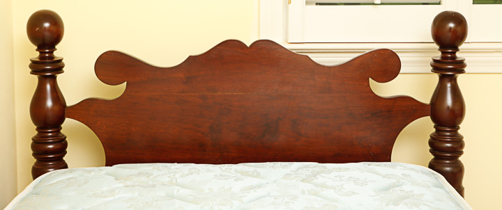 Twin Size Cannonball Bed