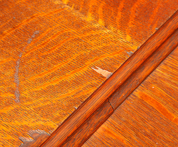 Singer 127 Treadle Sewing Machine with Quarter Sawn Oak Table