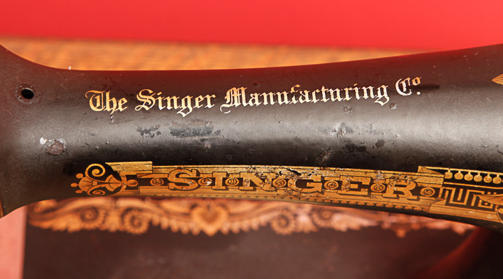 Singer 127 Treadle Sewing Machine with Quarter Sawn Oak Table