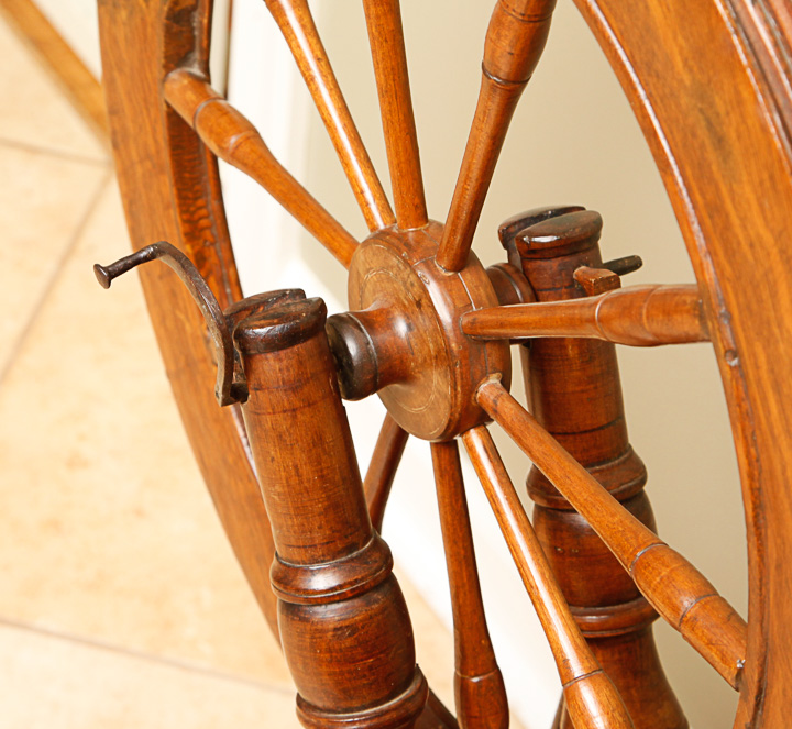 Vintage Oak Spinning Wheel
