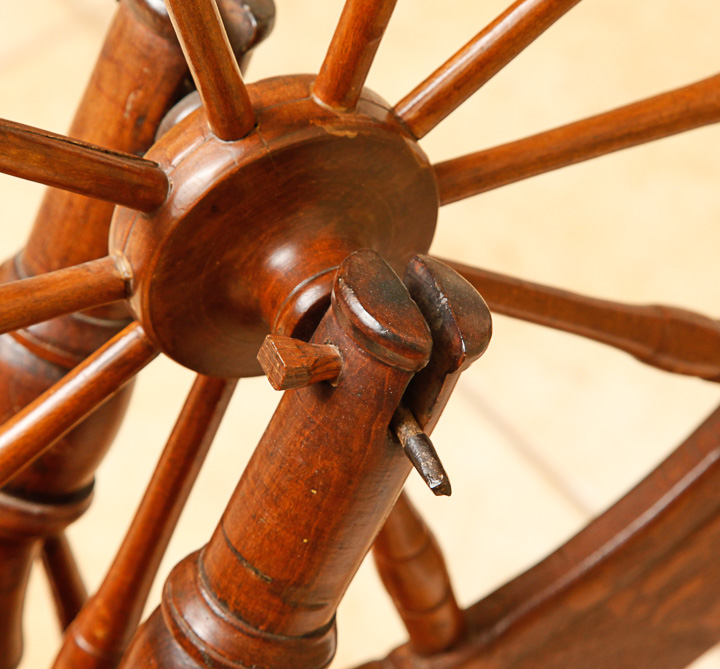 Vintage Oak Spinning Wheel