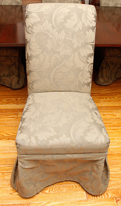 Duncan Phyfe Style Dining Table With Parson Chairs