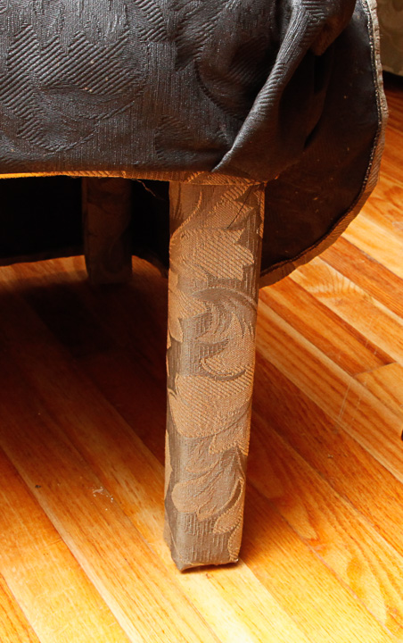 Duncan Phyfe Style Dining Table With Parson Chairs