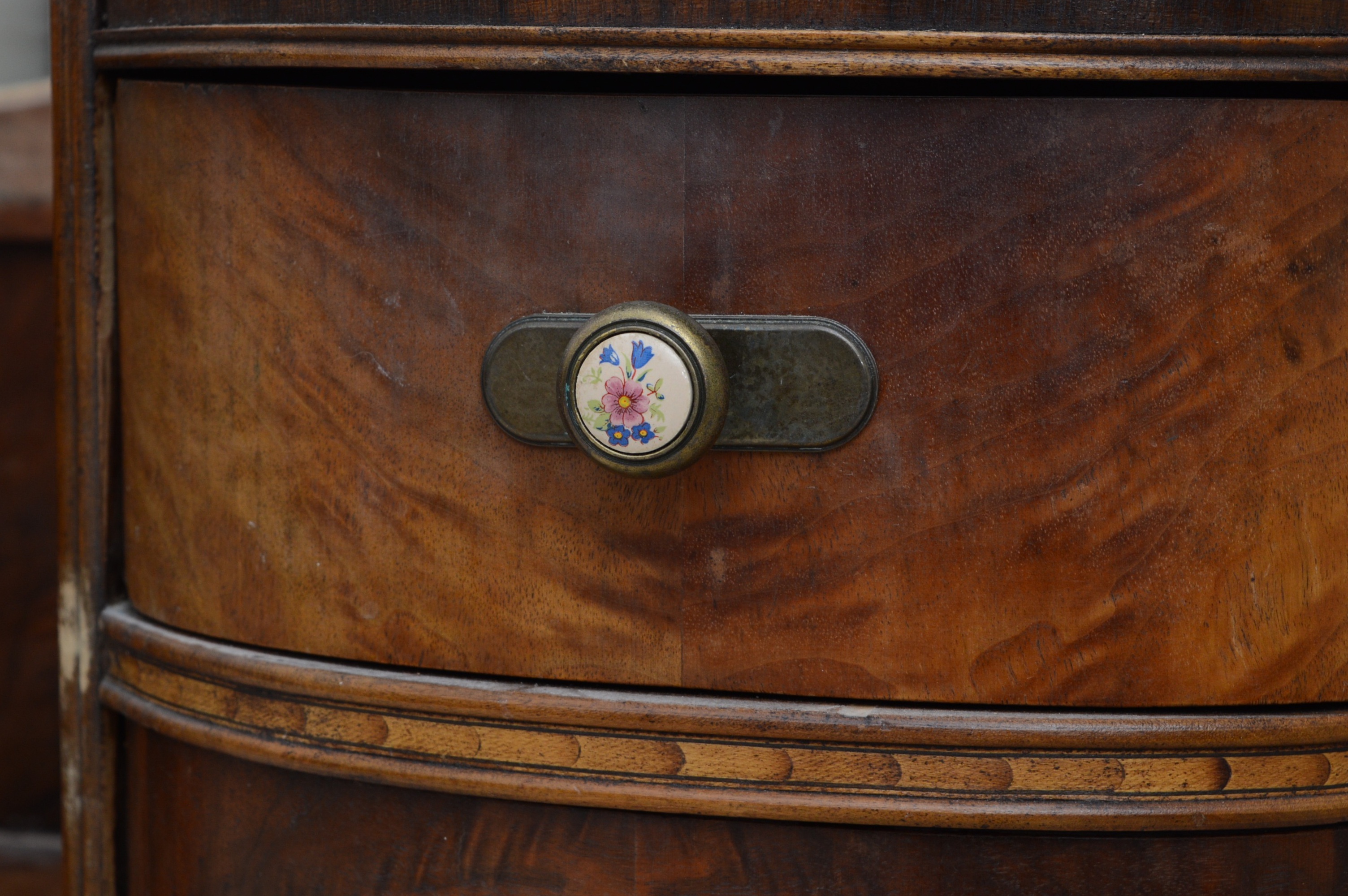 Art Deco Waterfall Vanity with Mirror
