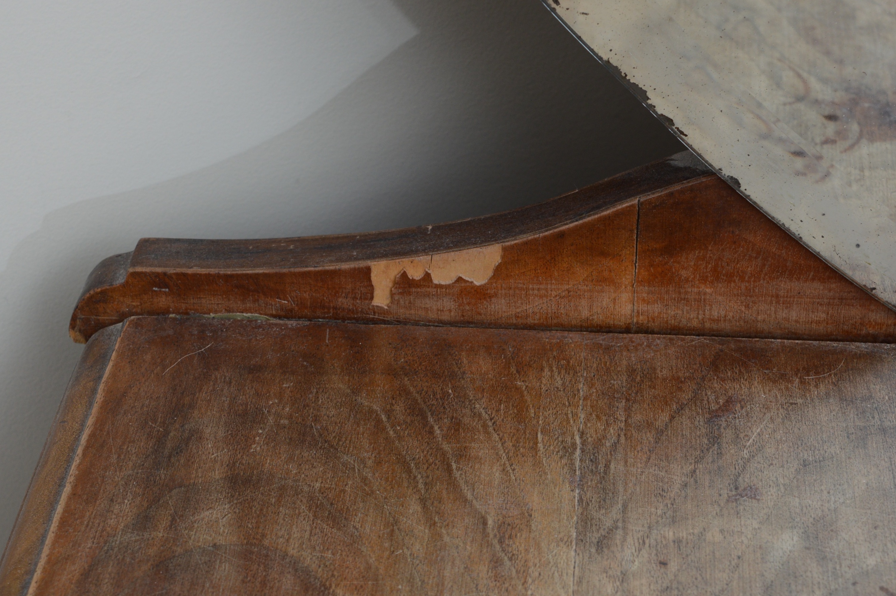 Art Deco Waterfall Vanity with Mirror