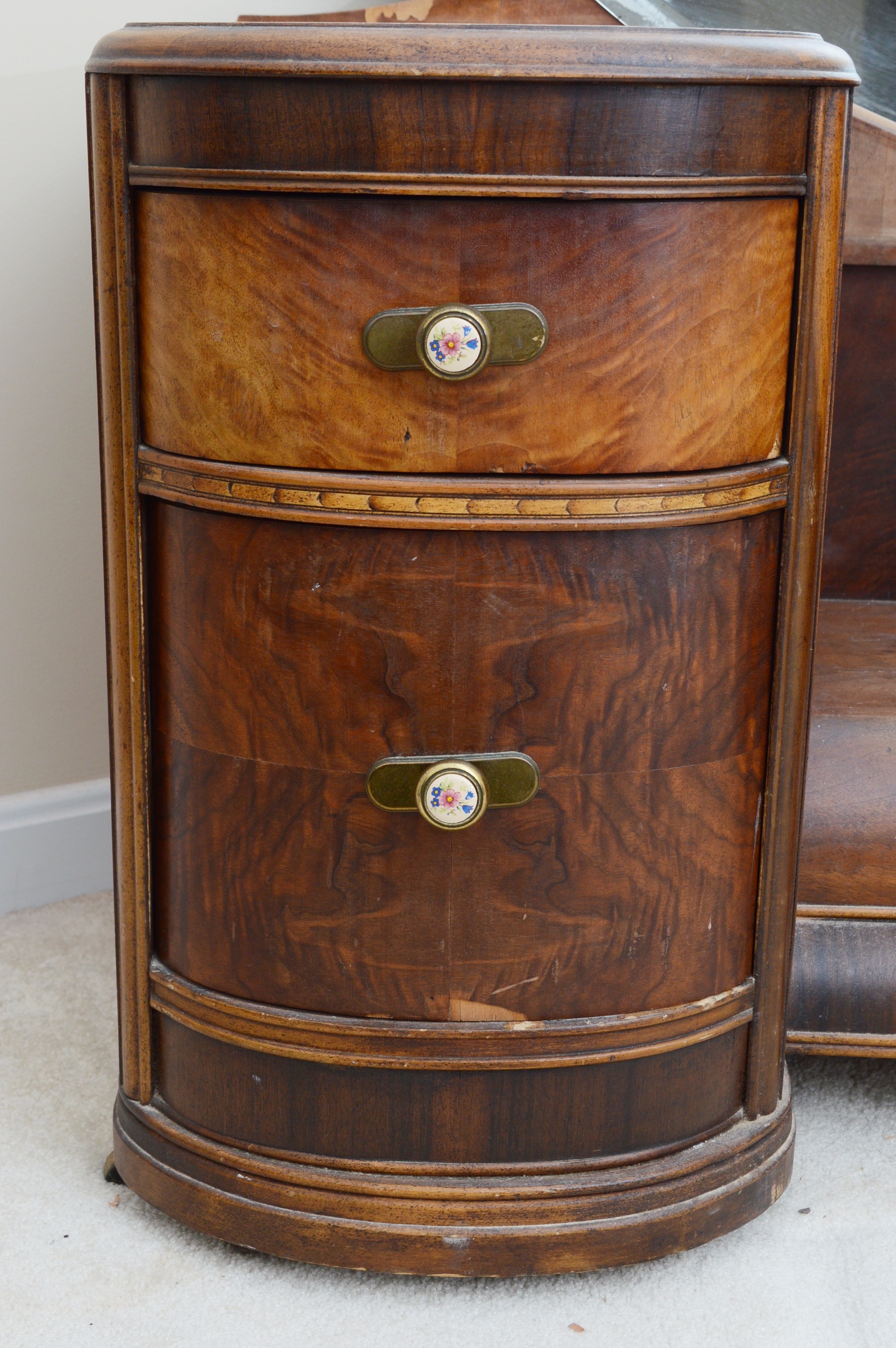 Art Deco Waterfall Vanity with Mirror