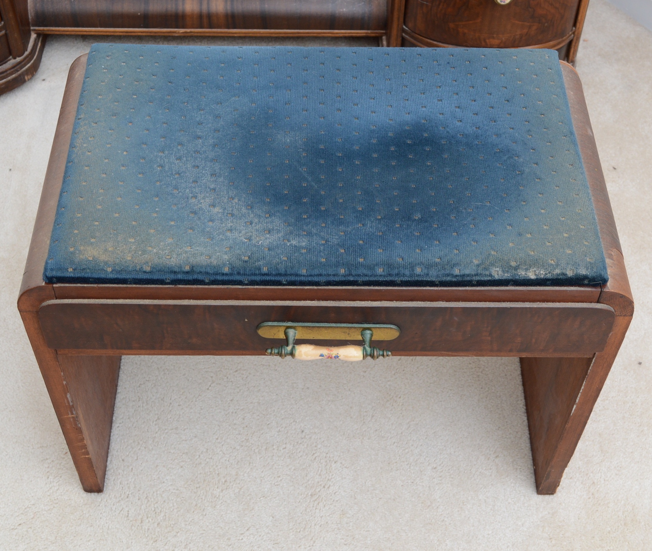 Art Deco Waterfall Vanity with Mirror