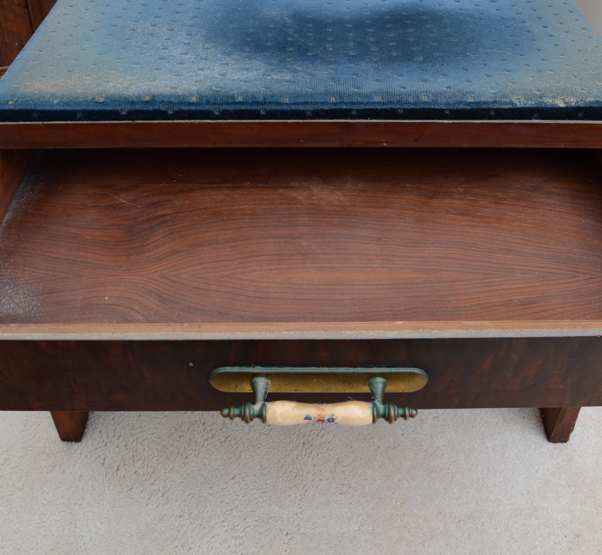 Art Deco Waterfall Vanity with Mirror