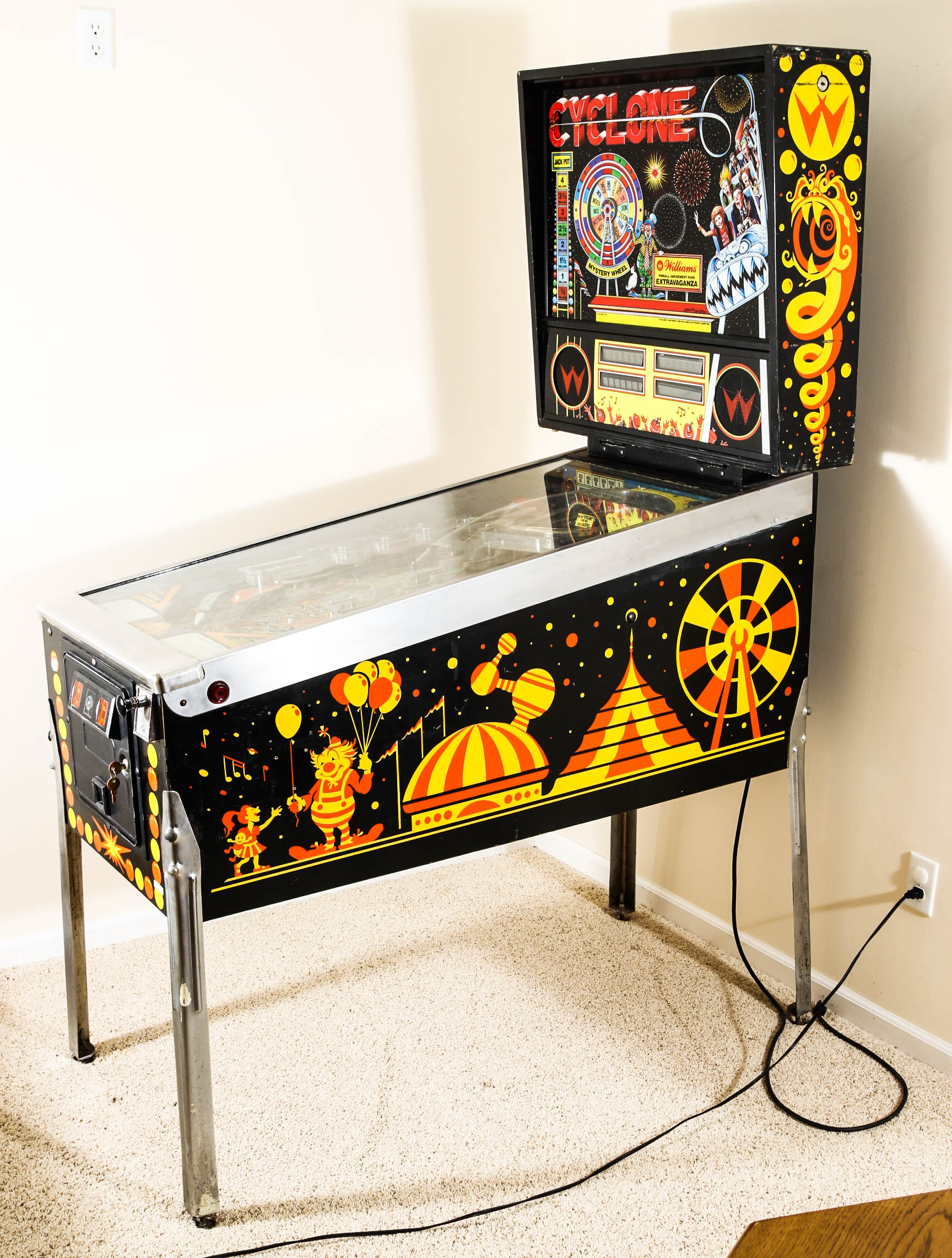 Vintage 1988 Williams "Cyclone" Pinball Machine