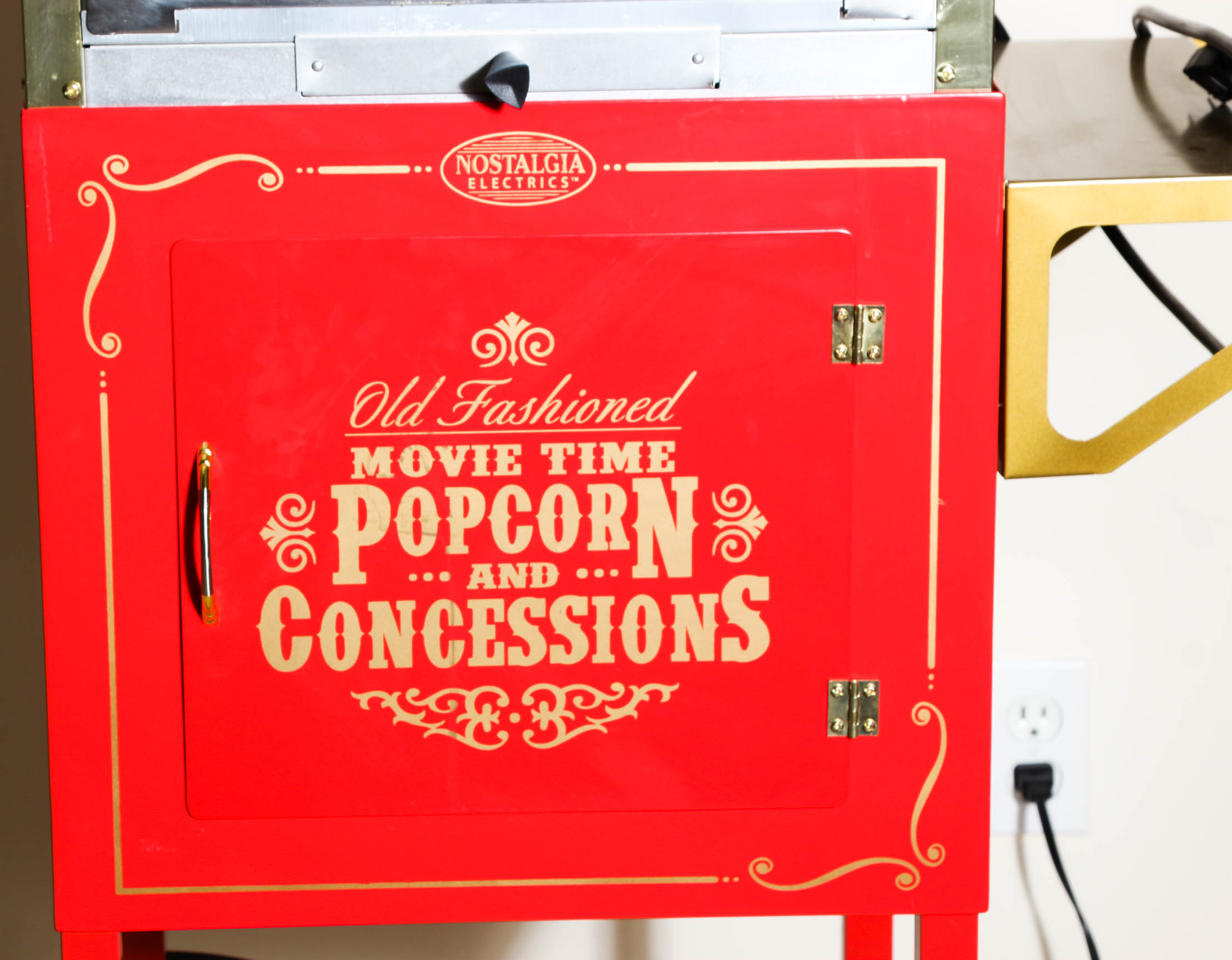 A Vintage Nostalgia Electrics Popcorn Maker