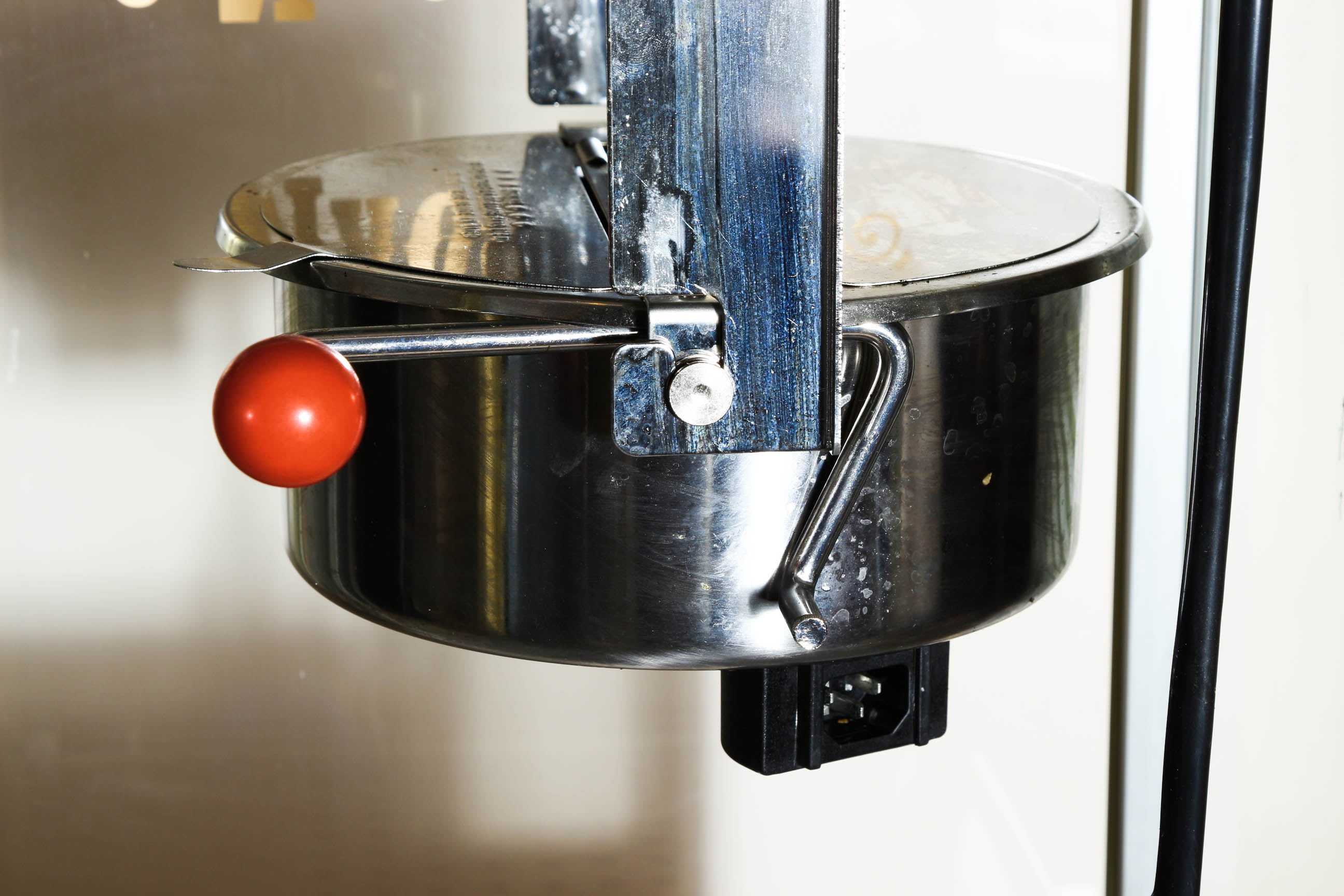 A Vintage Nostalgia Electrics Popcorn Maker