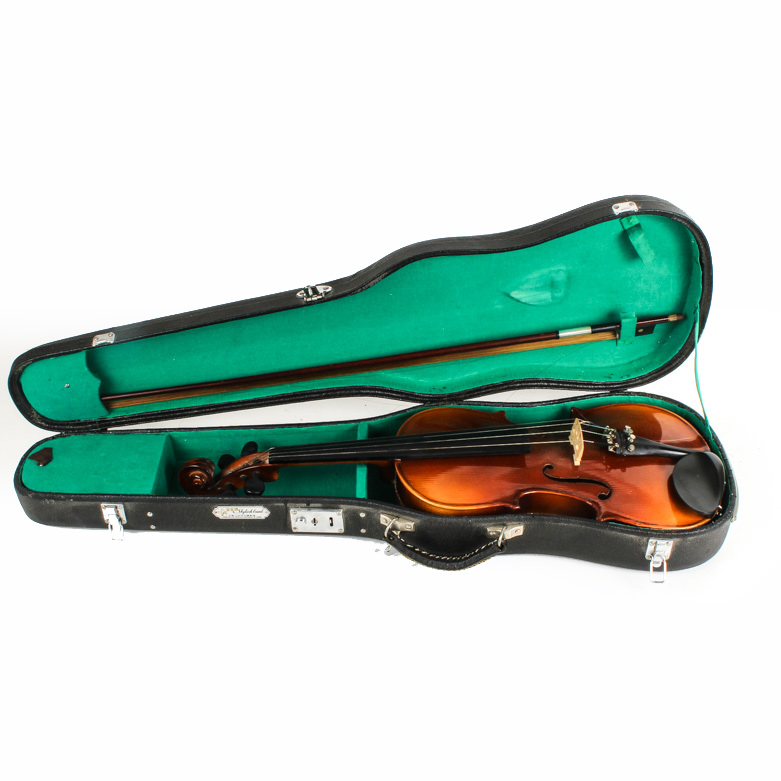 Skylark Violin and Case