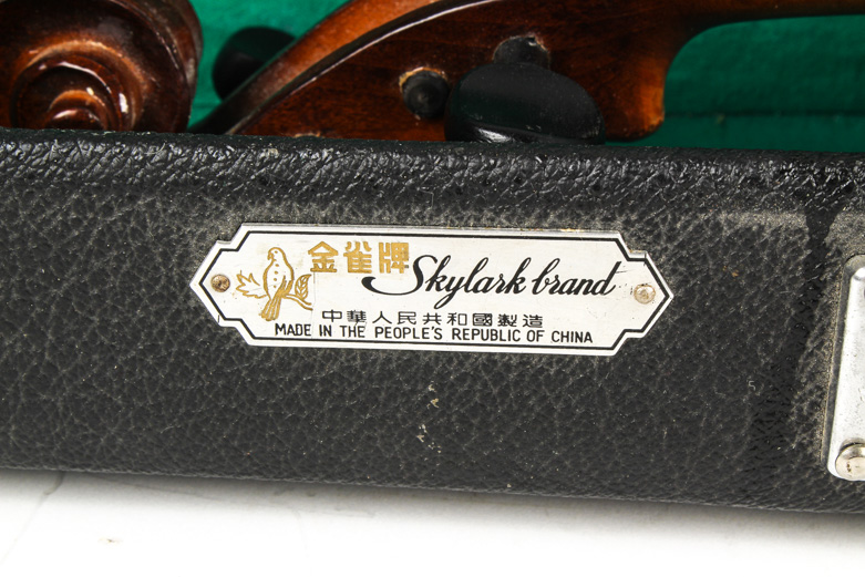 Skylark Violin and Case