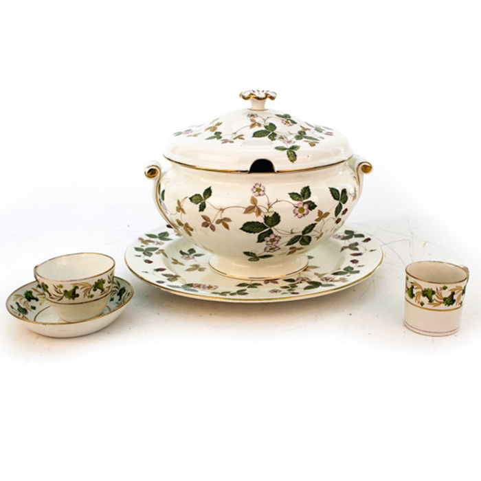 Wedgwood "Wild Strawberry" Tureen and Antique Porcelain Trio circa 1800-15