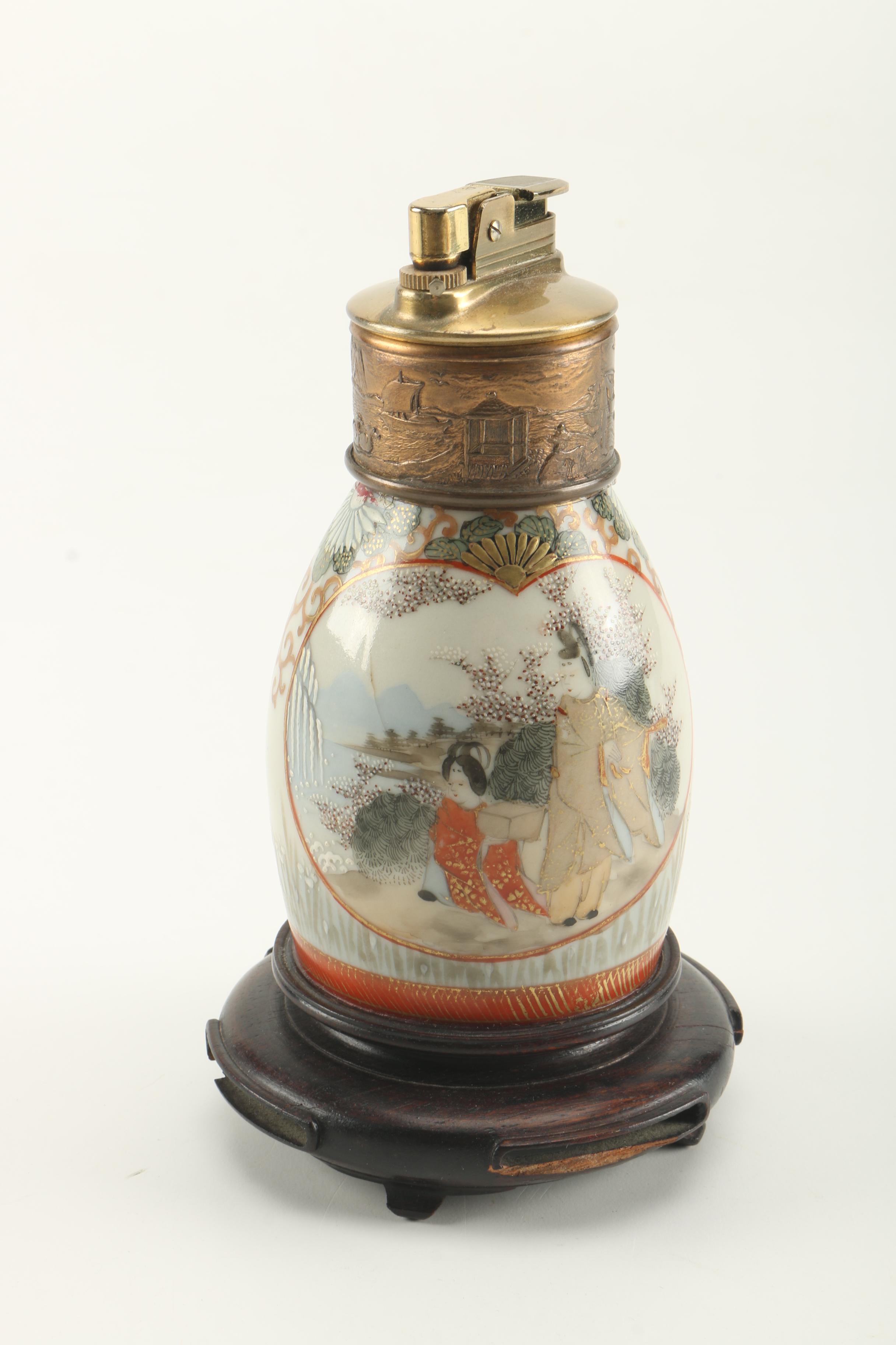 Chinese Snuff Bottles with Japanese Lighter