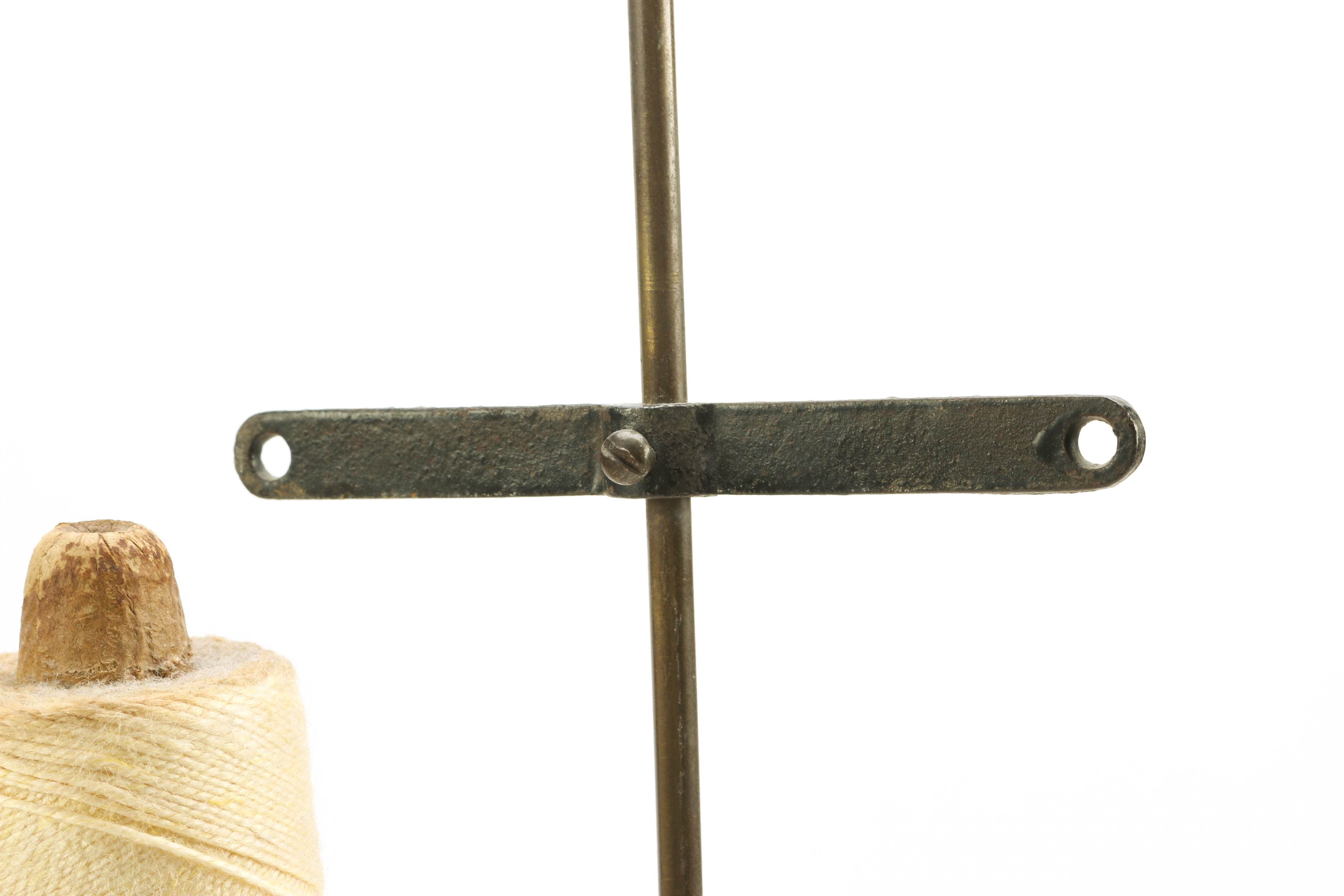 Cast Iron Double Thread Holder