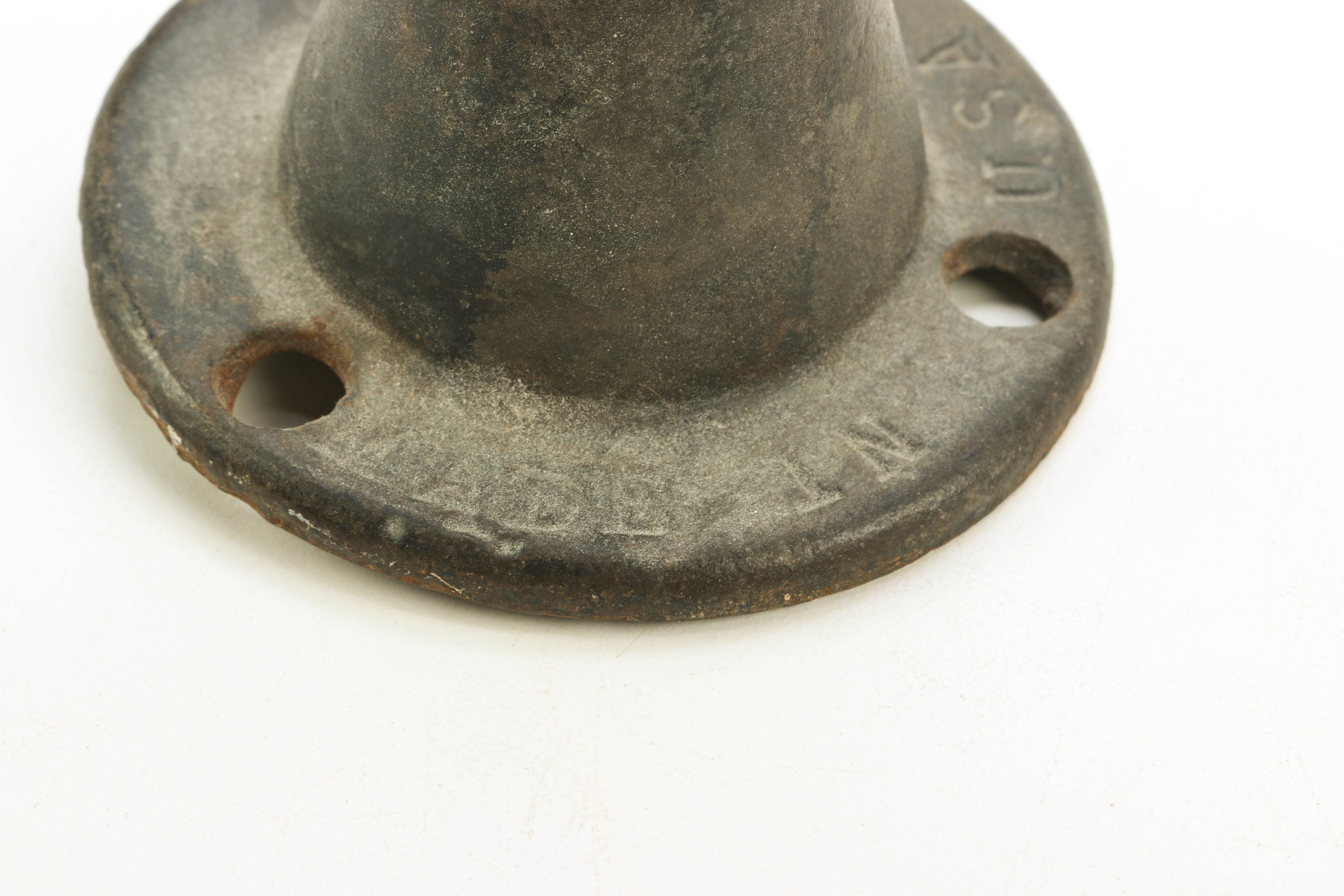 Cast Iron Double Thread Holder