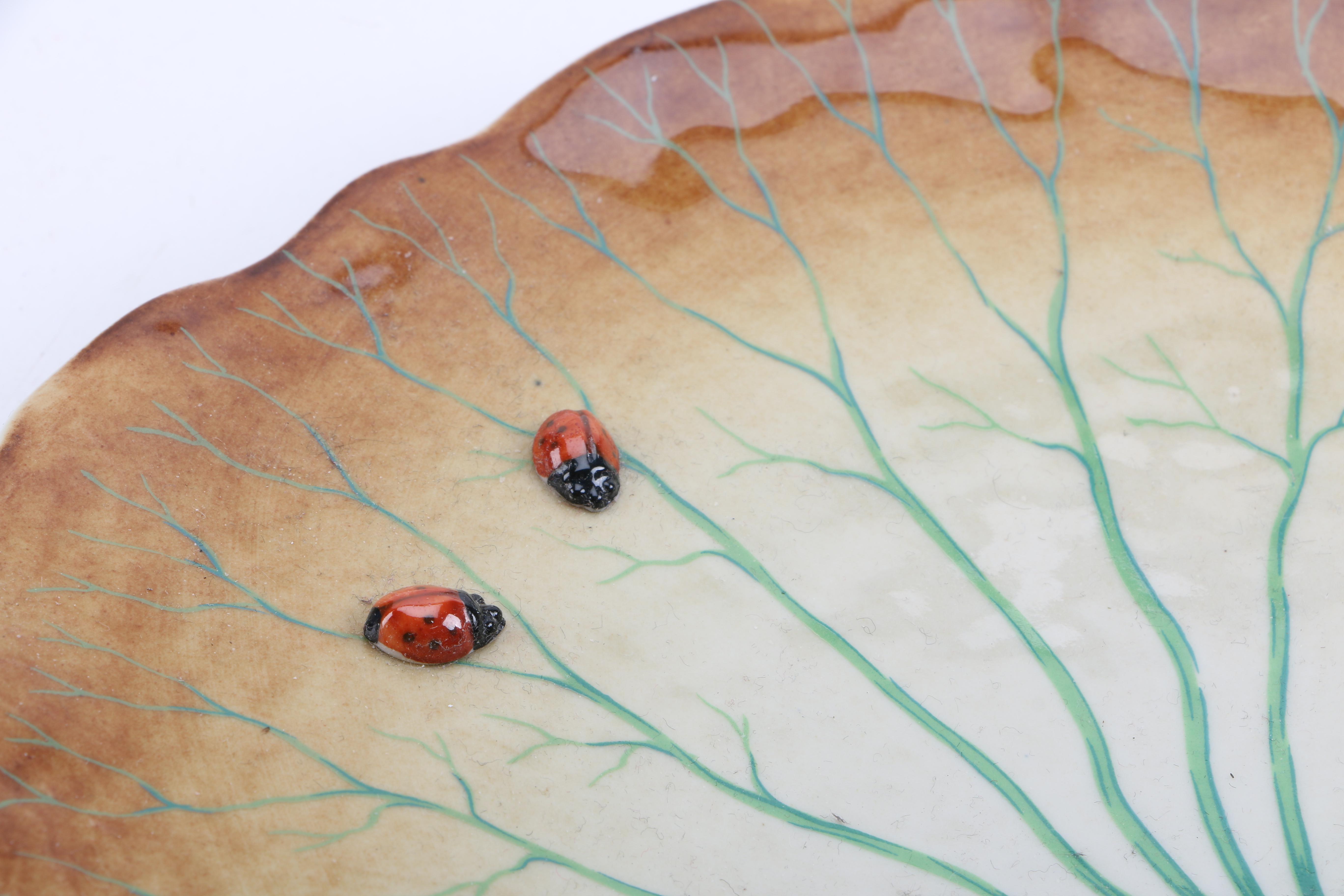 Mangani "Port Royal" Lily Pad Decorative Tray